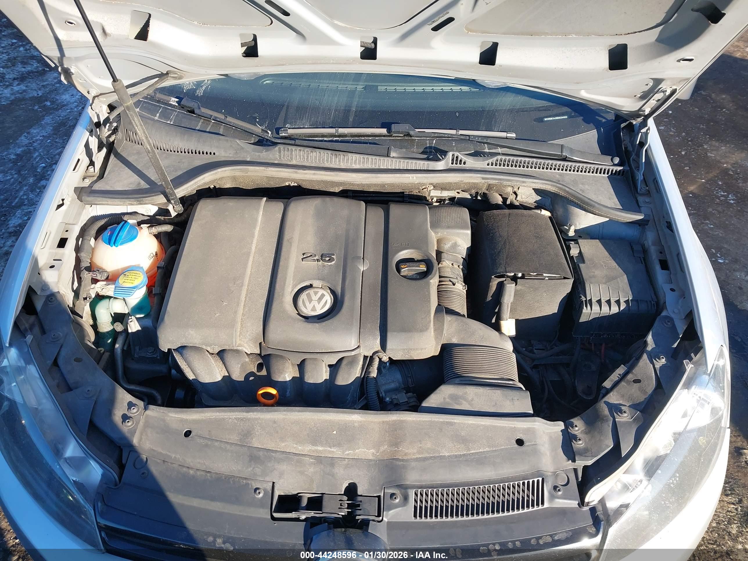 VOLKSWAGEN GOLF image 10