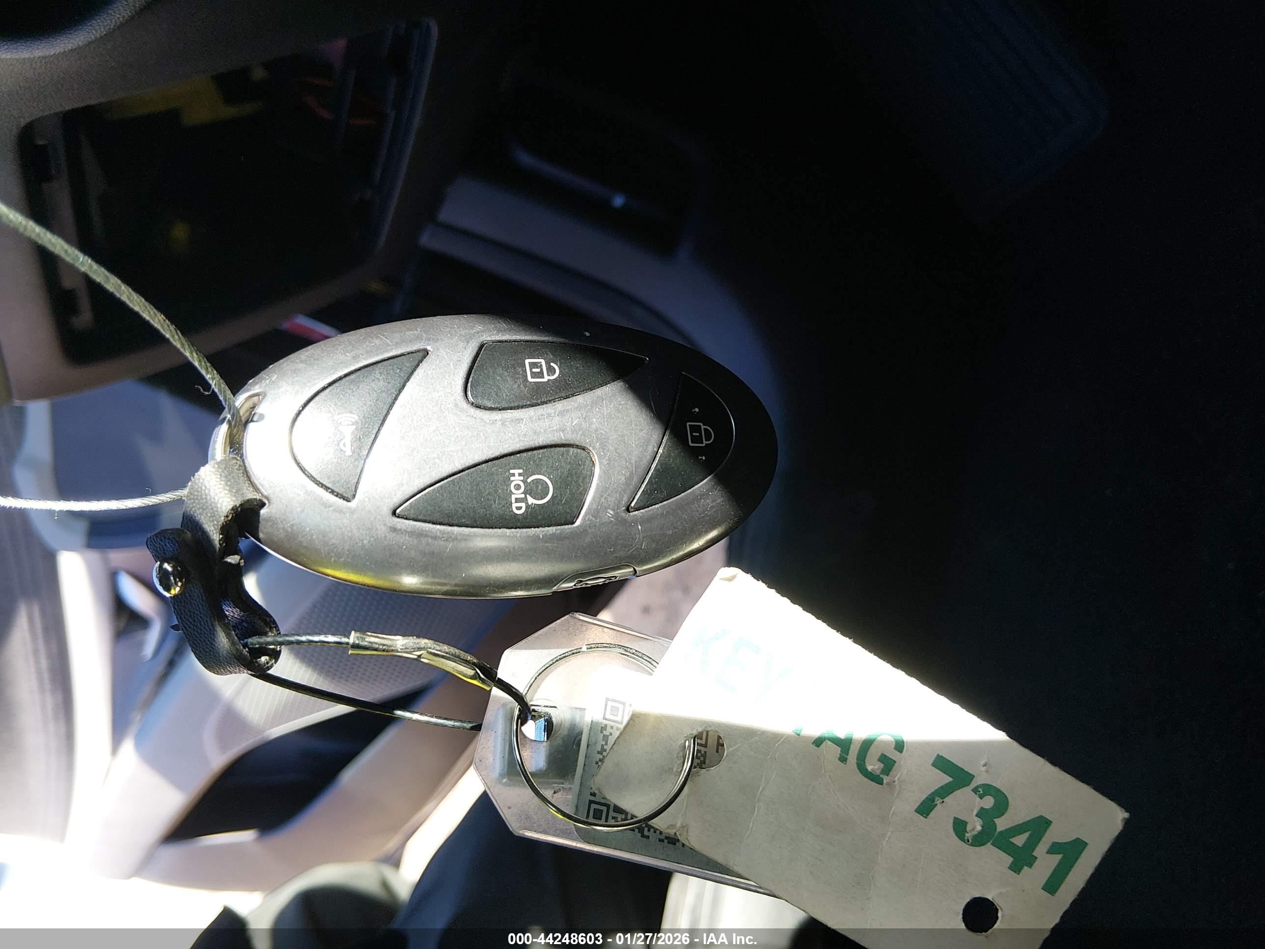 HYUNDAI ELANTRA image 11