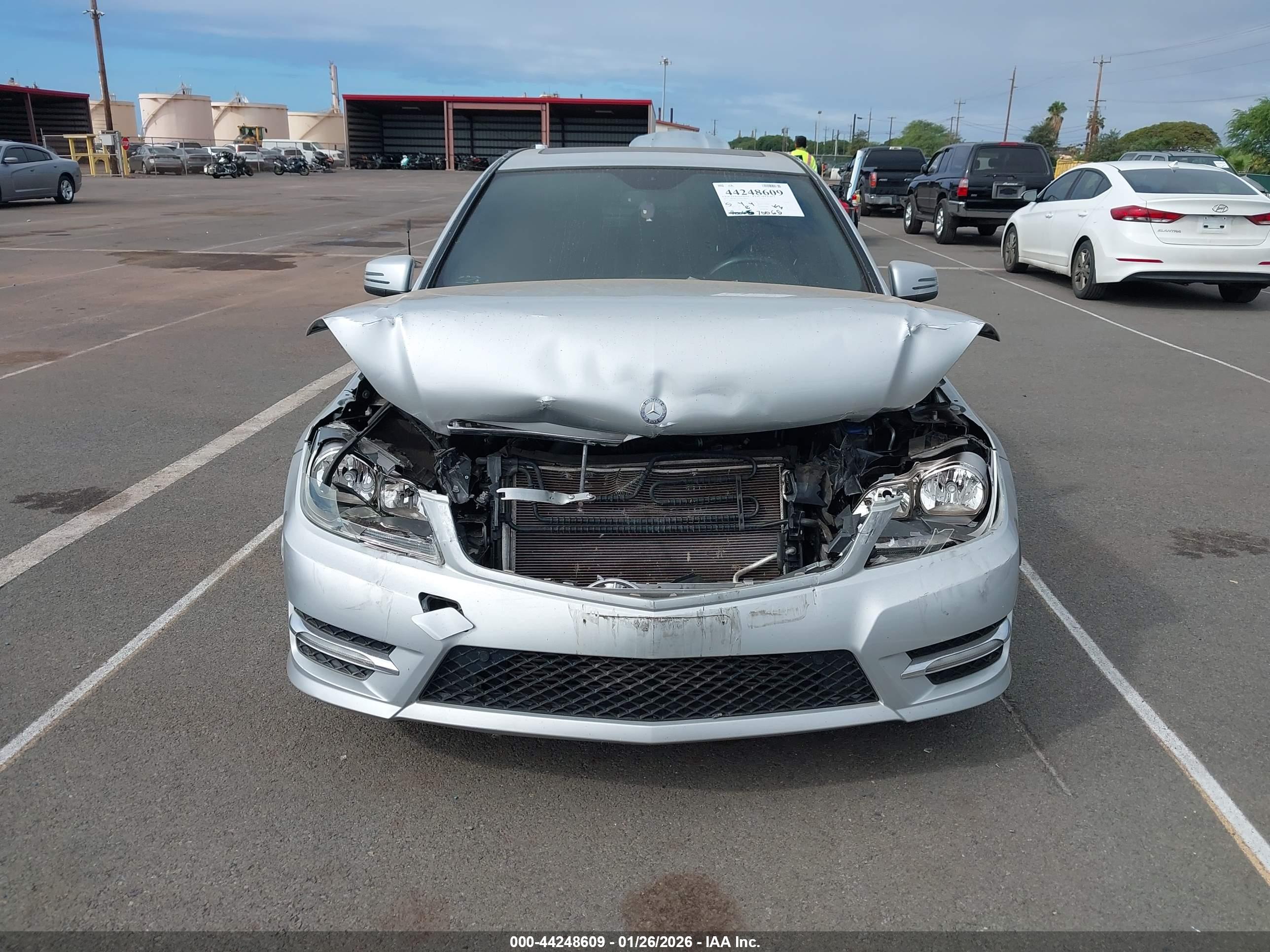 MERCEDES-BENZ C image 6