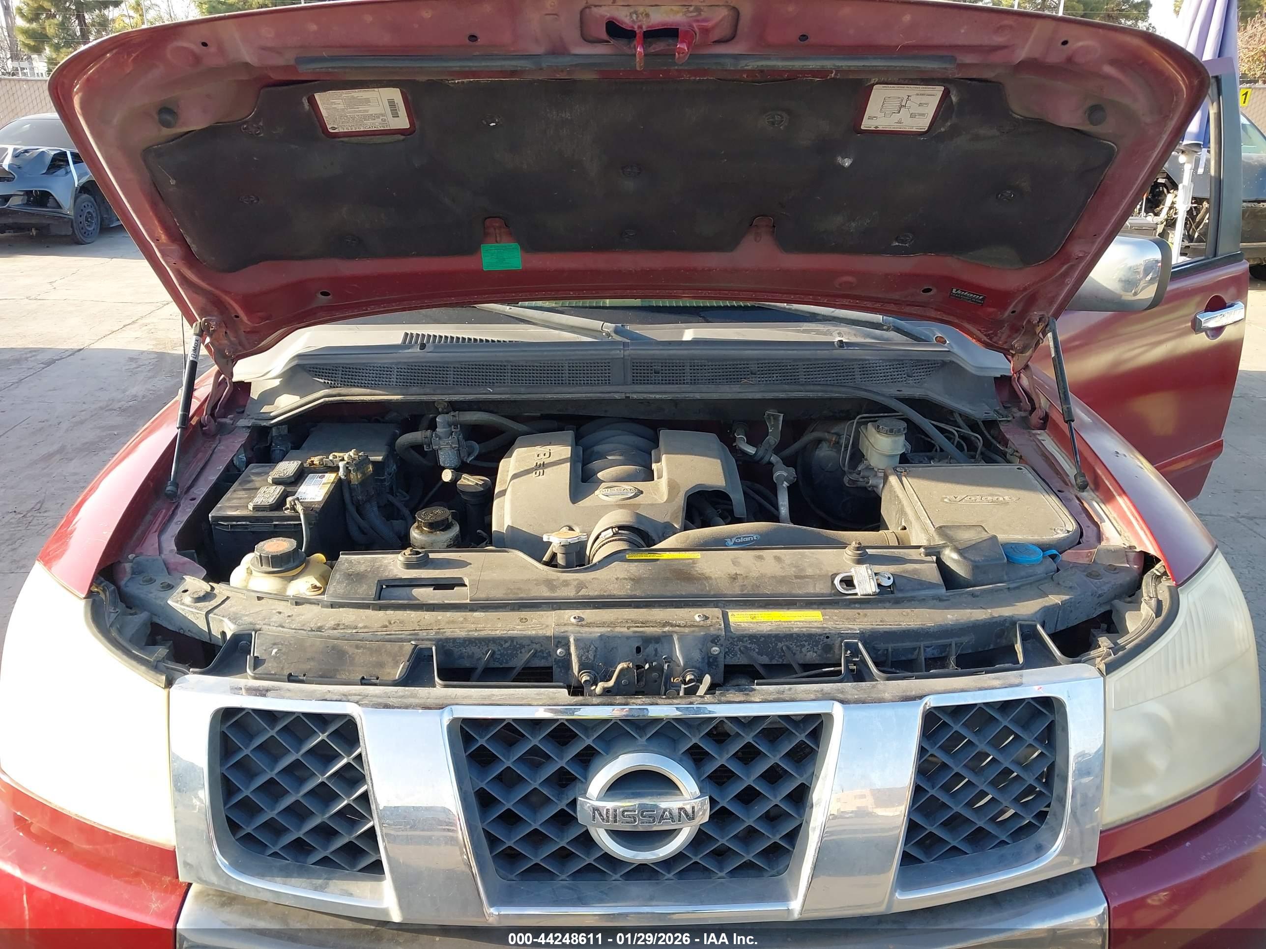 NISSAN TITAN image 10