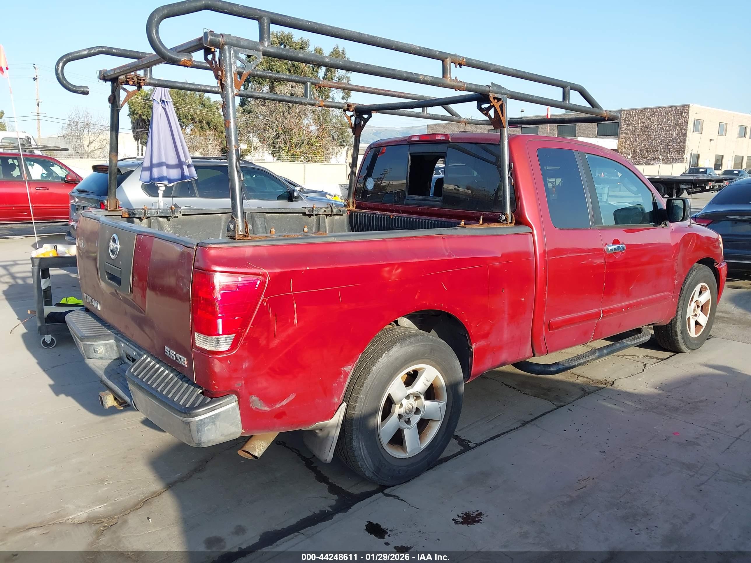 NISSAN TITAN image 4