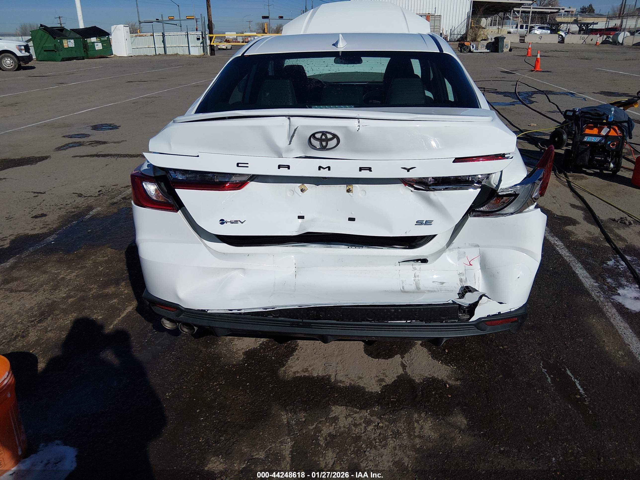 TOYOTA CAMRY image 6