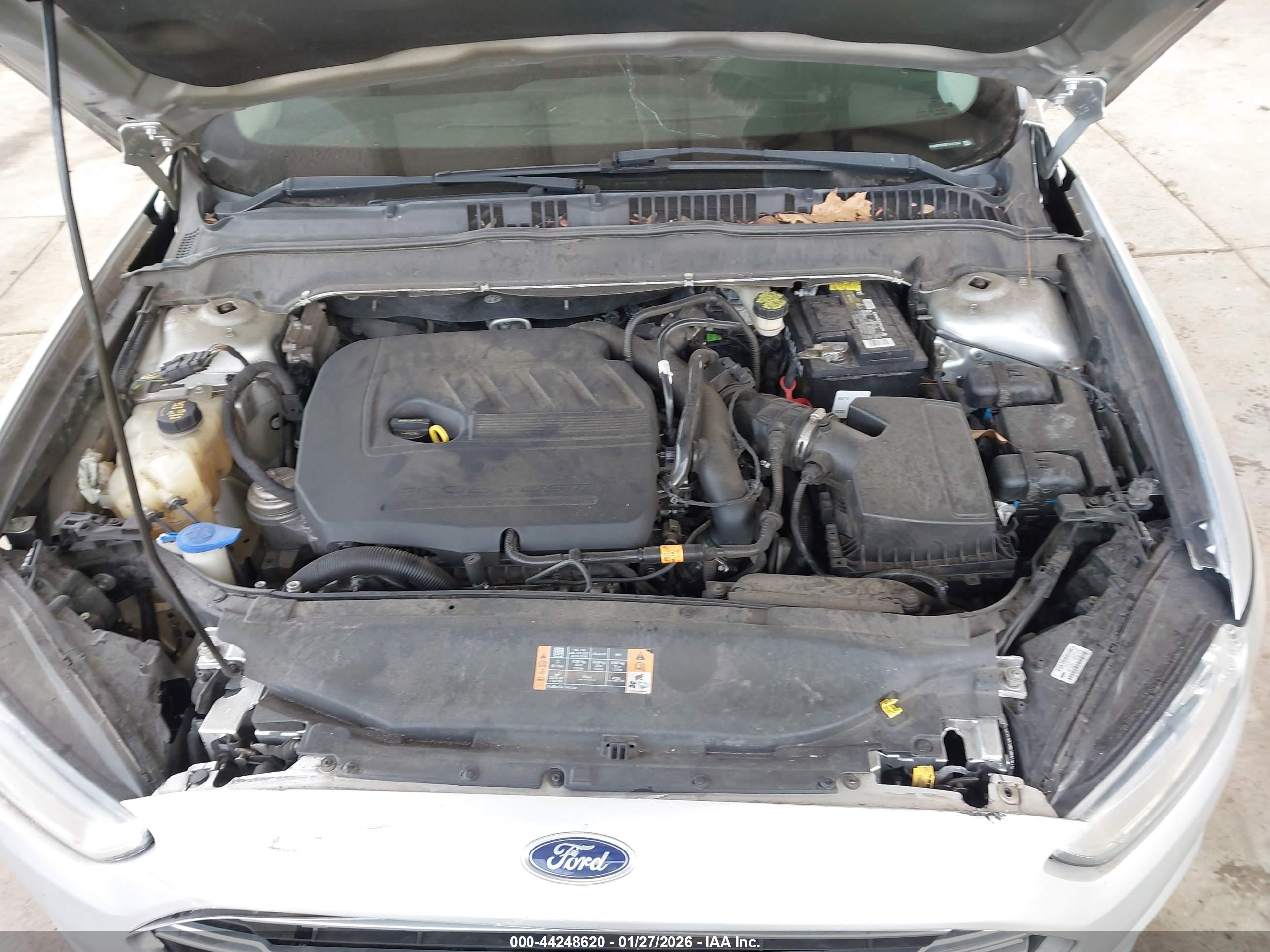 FORD FUSION image 10