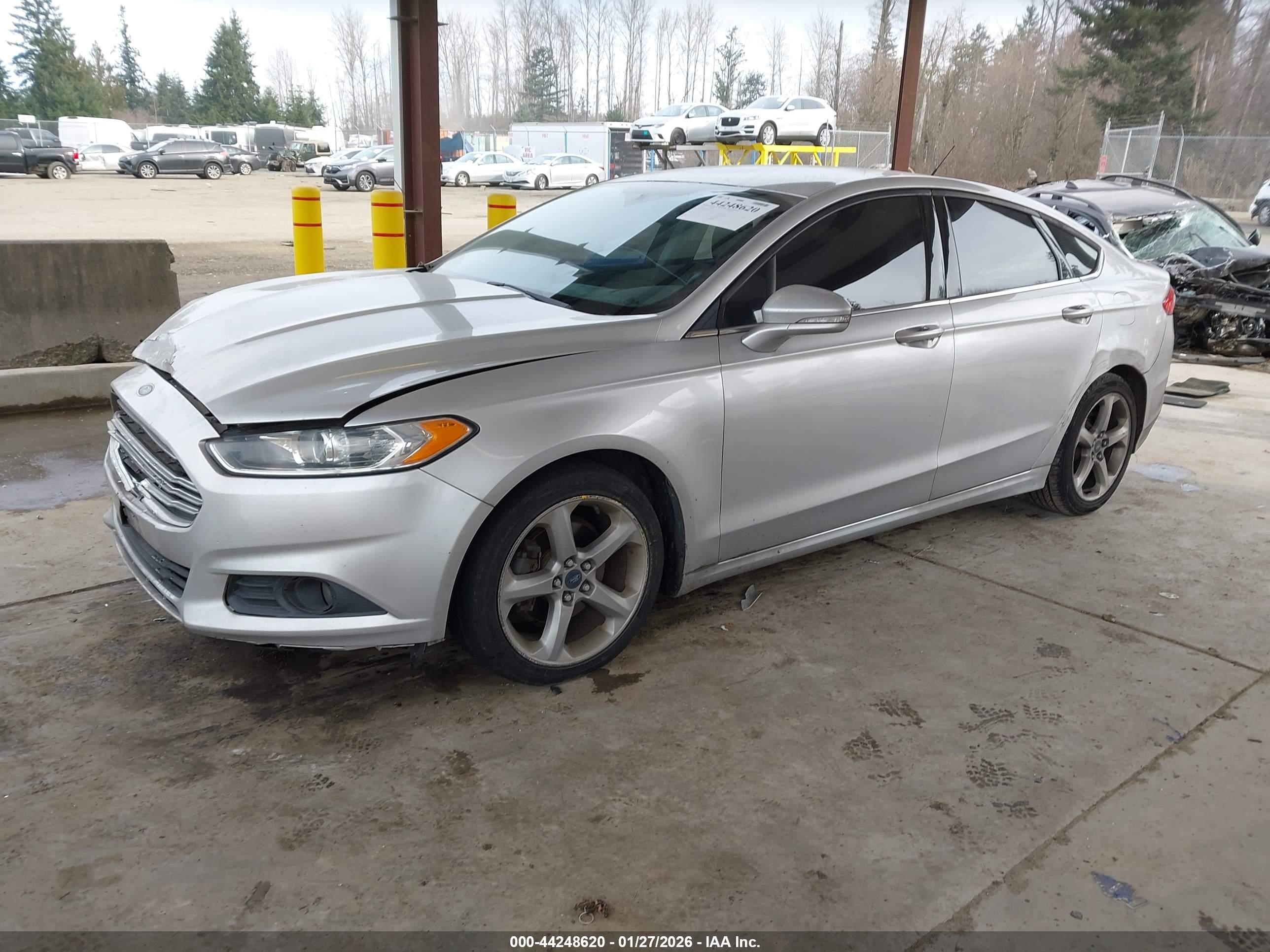 FORD FUSION image 2