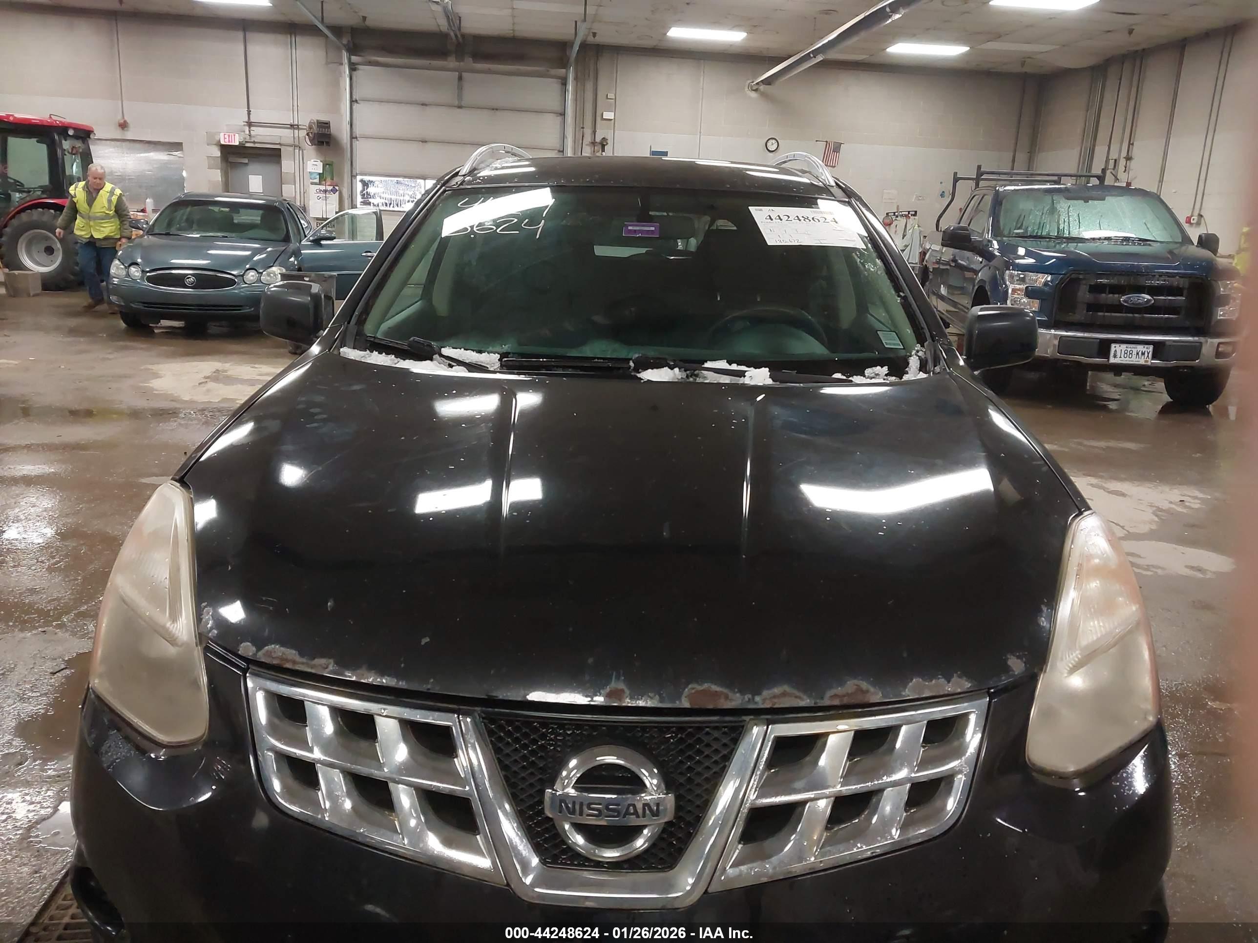 NISSAN ROGUE image 6