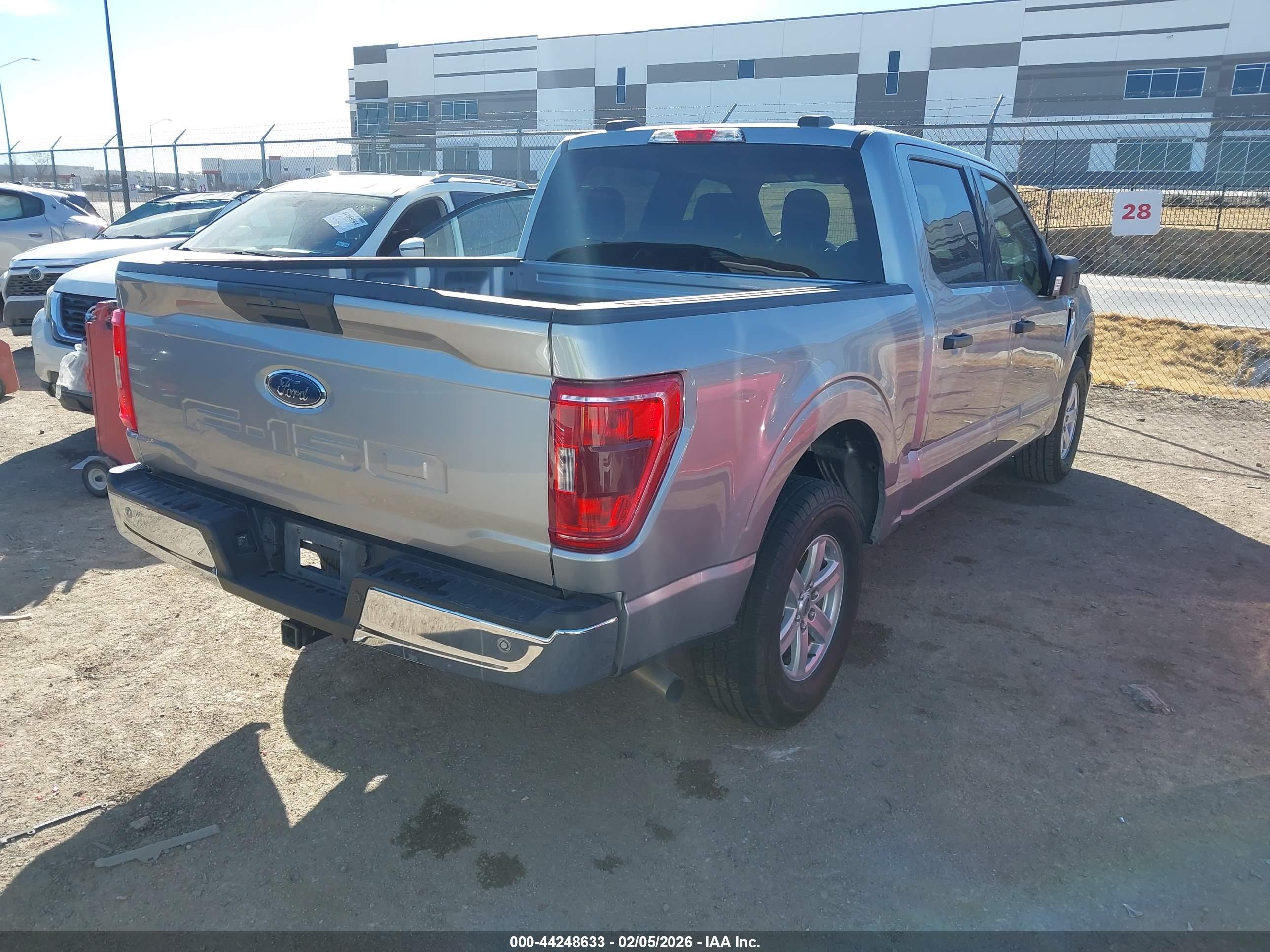 FORD F-150 image 4