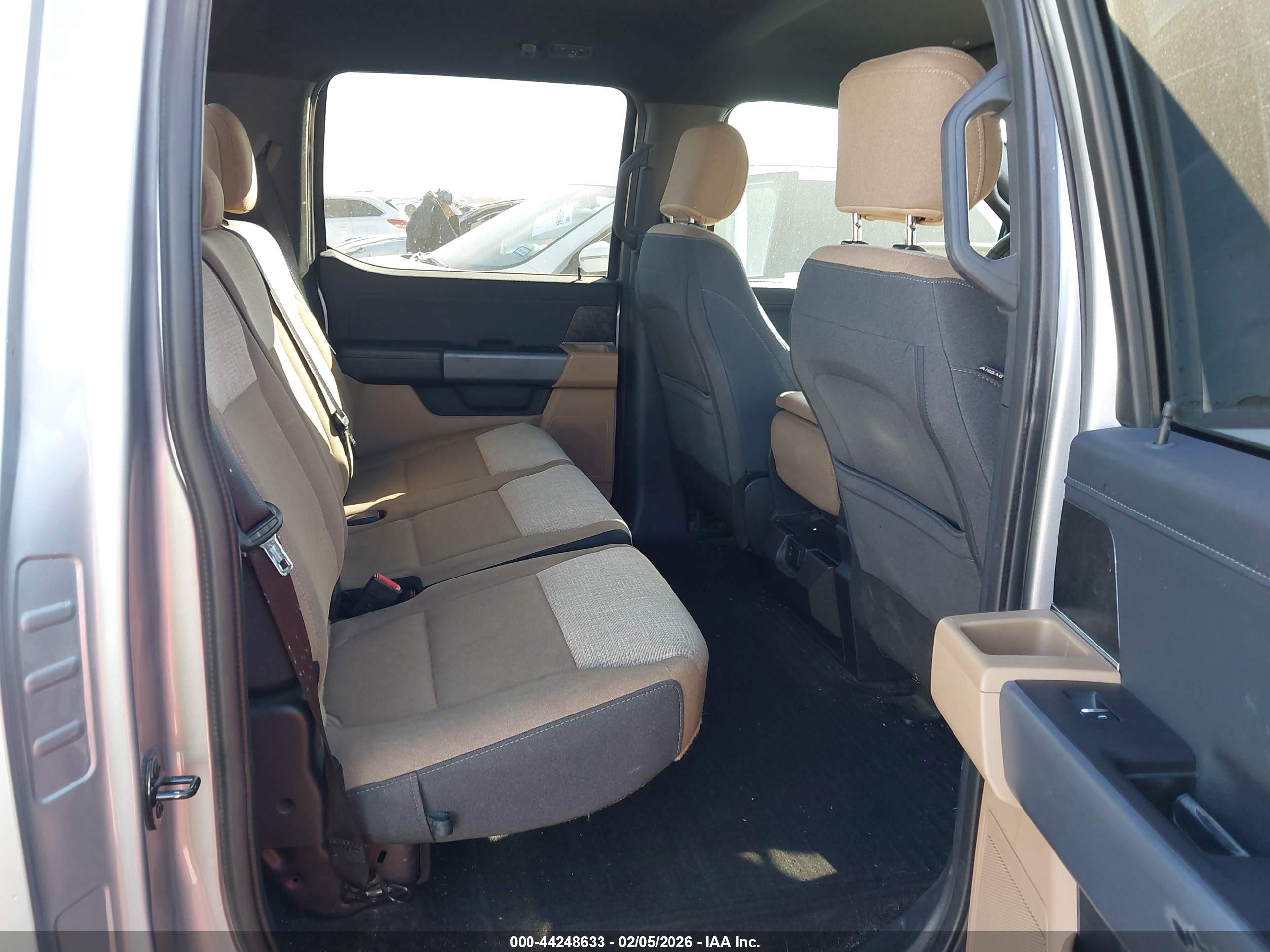 FORD F-150 image 8