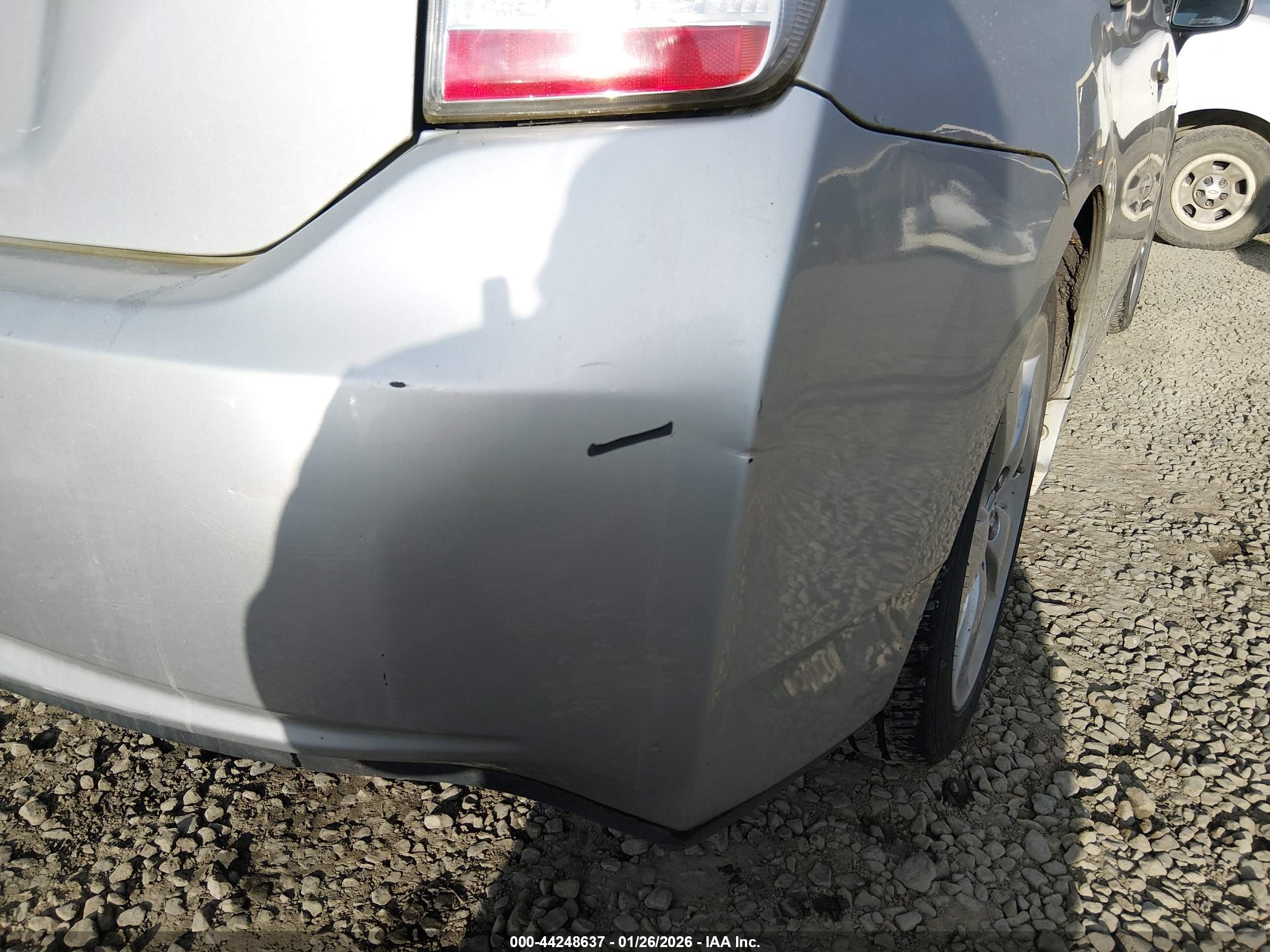 TOYOTA PRIUS image 6