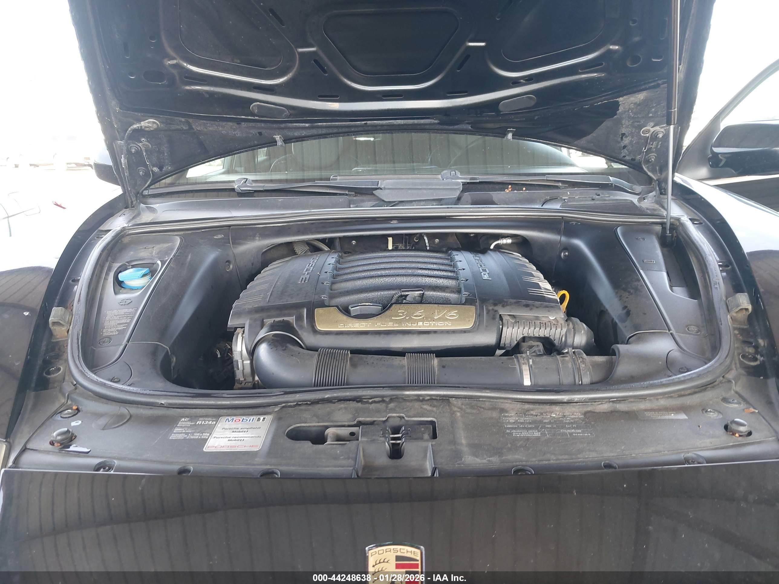 PORSCHE CAYENNE image 10