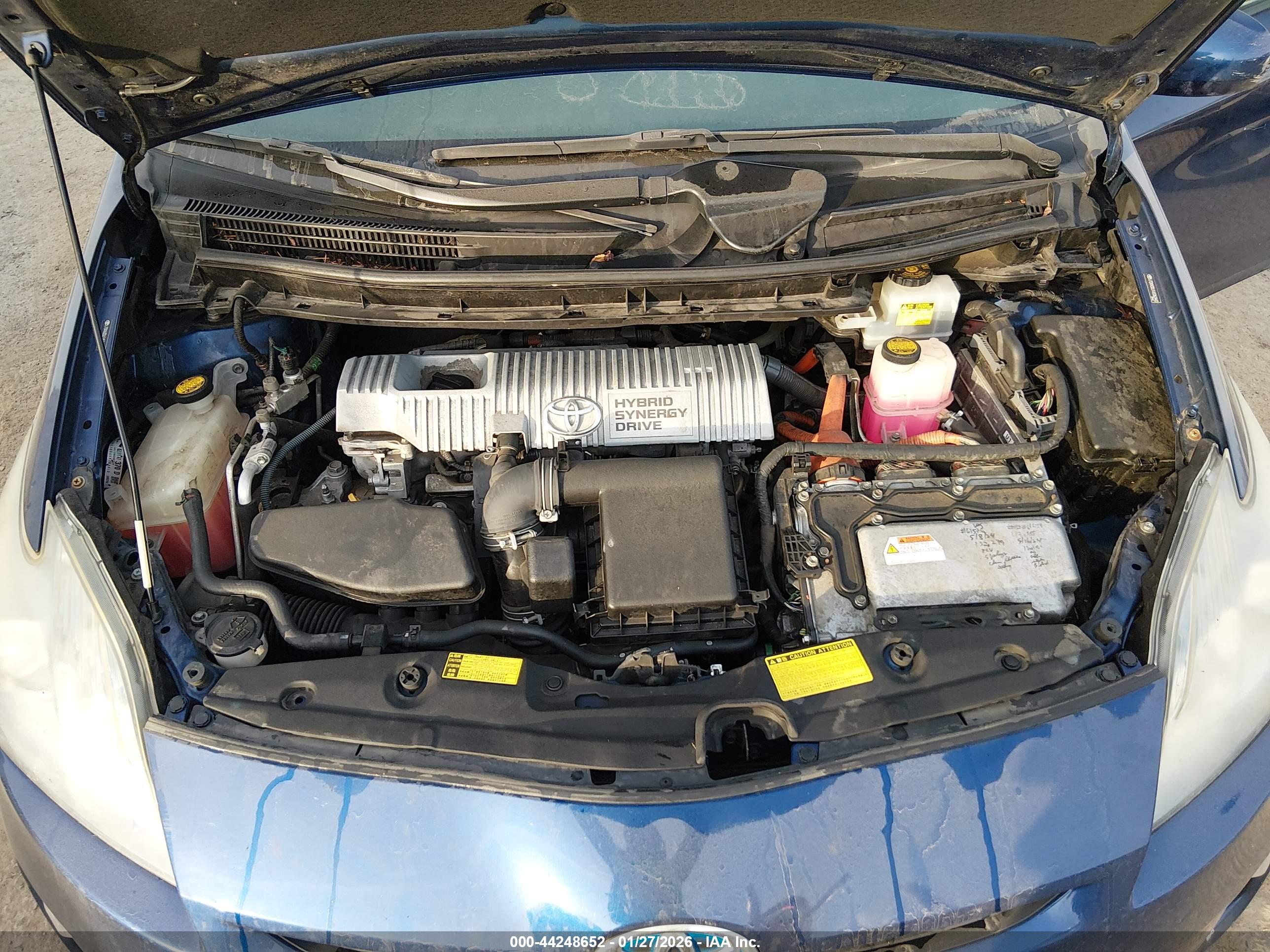 TOYOTA PRIUS image 10