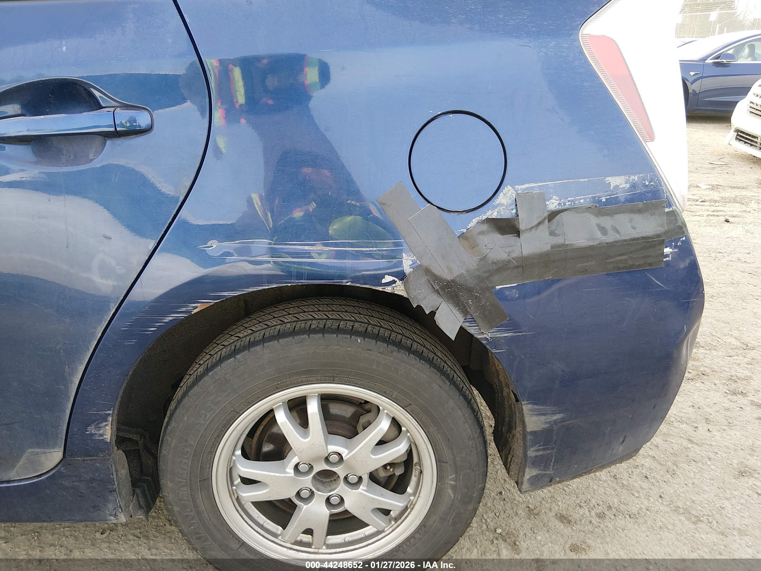TOYOTA PRIUS image 6