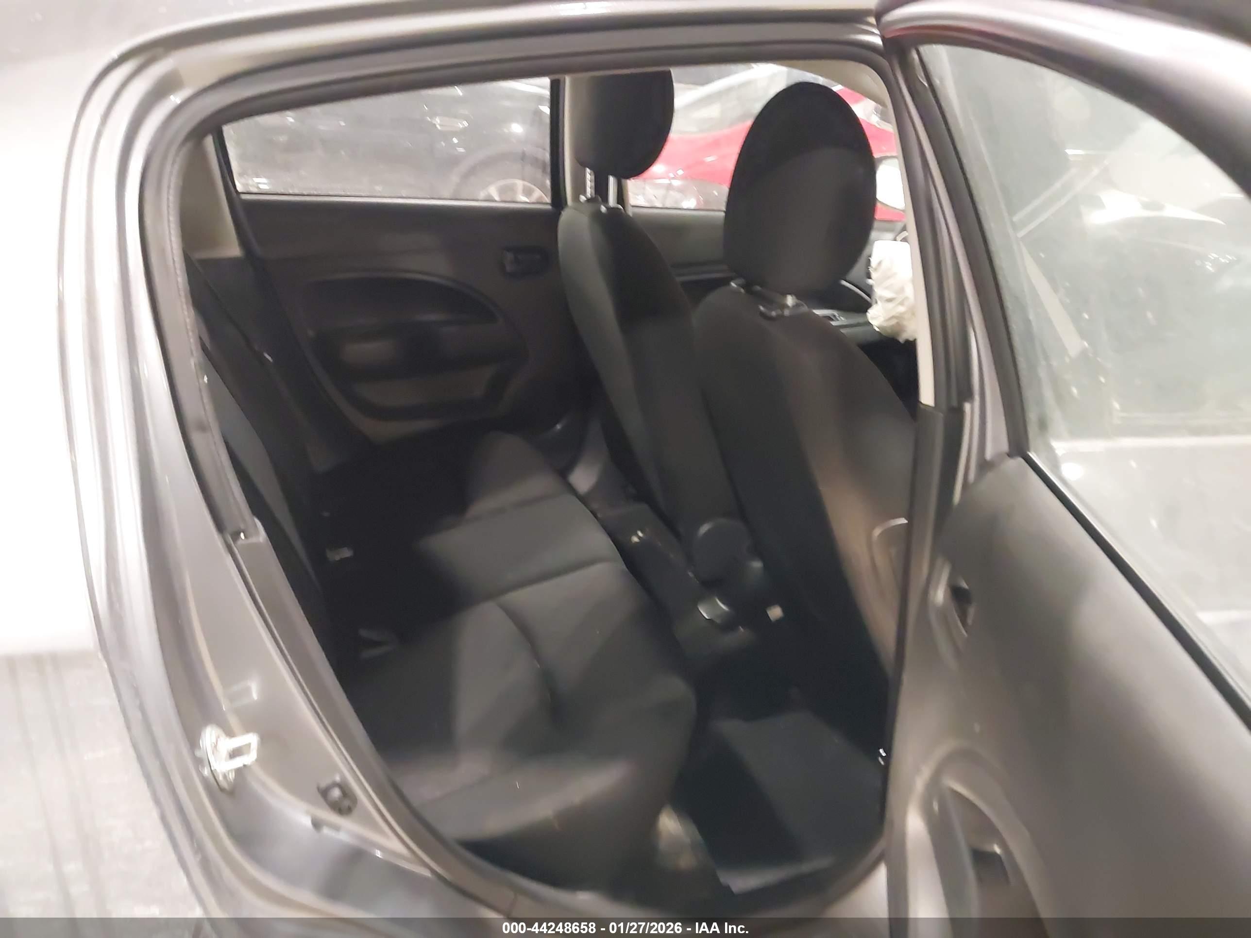 MITSUBISHI MIRAGE image 8