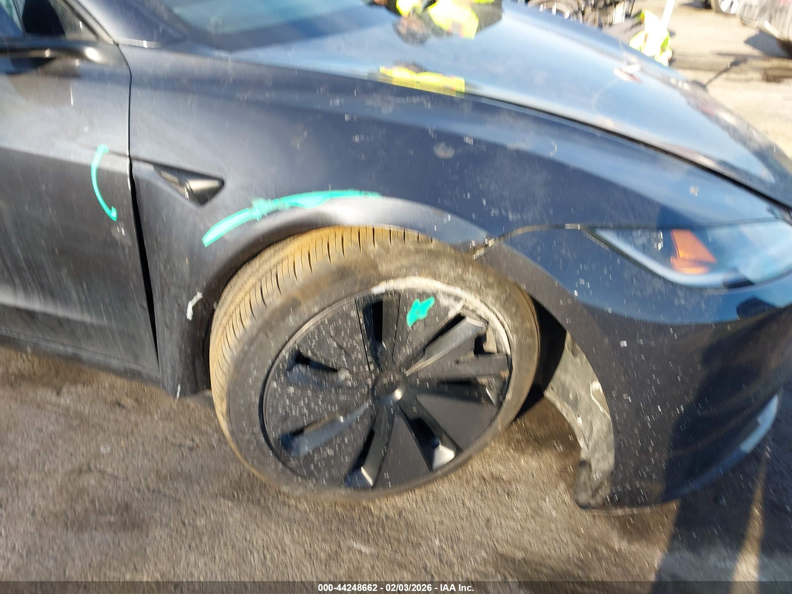 TESLA MODEL image 6