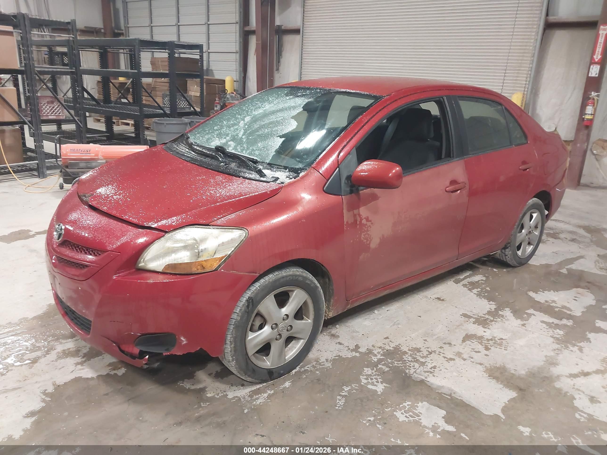 TOYOTA YARIS image 2