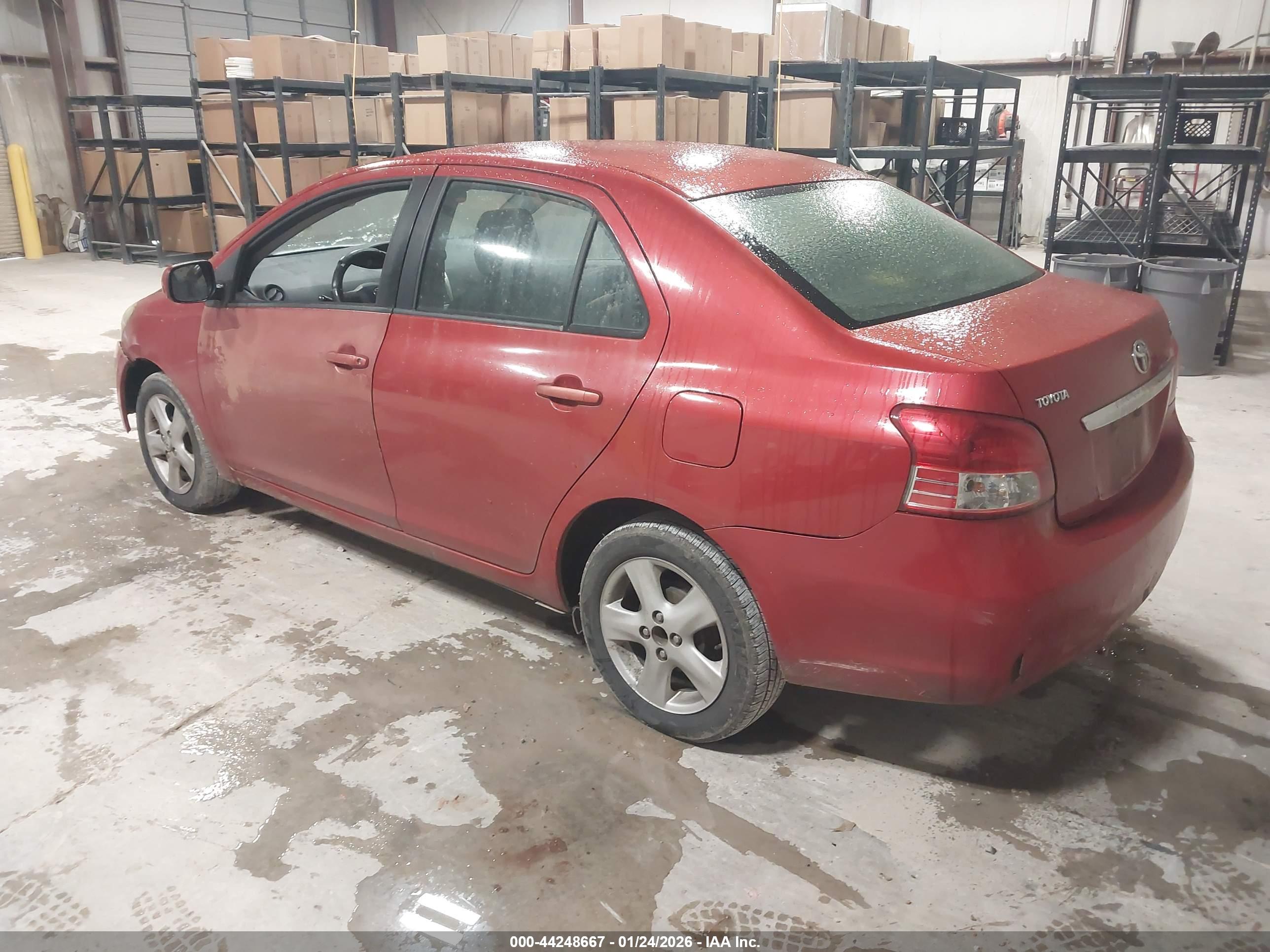 TOYOTA YARIS image 3