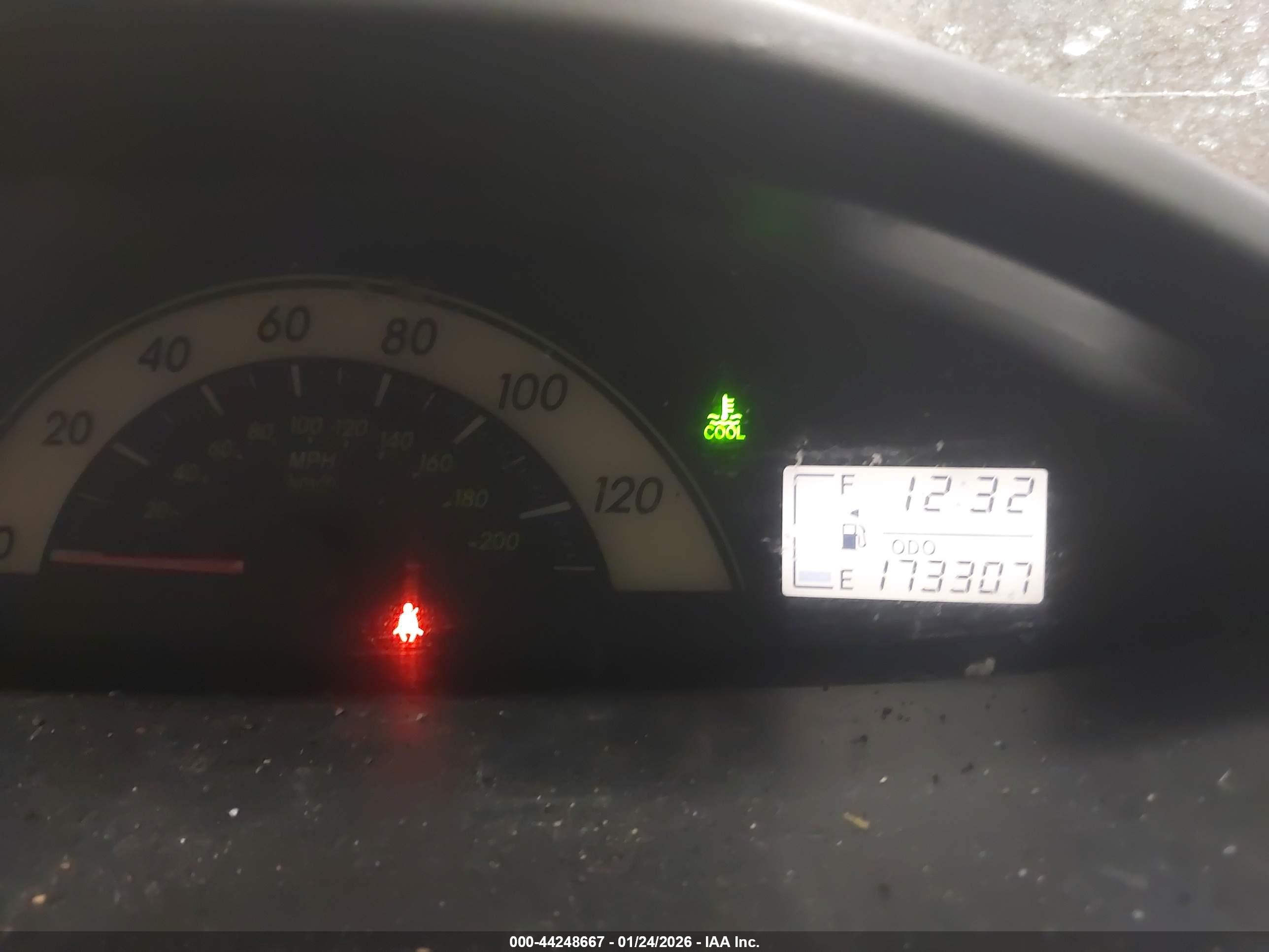 TOYOTA YARIS image 7