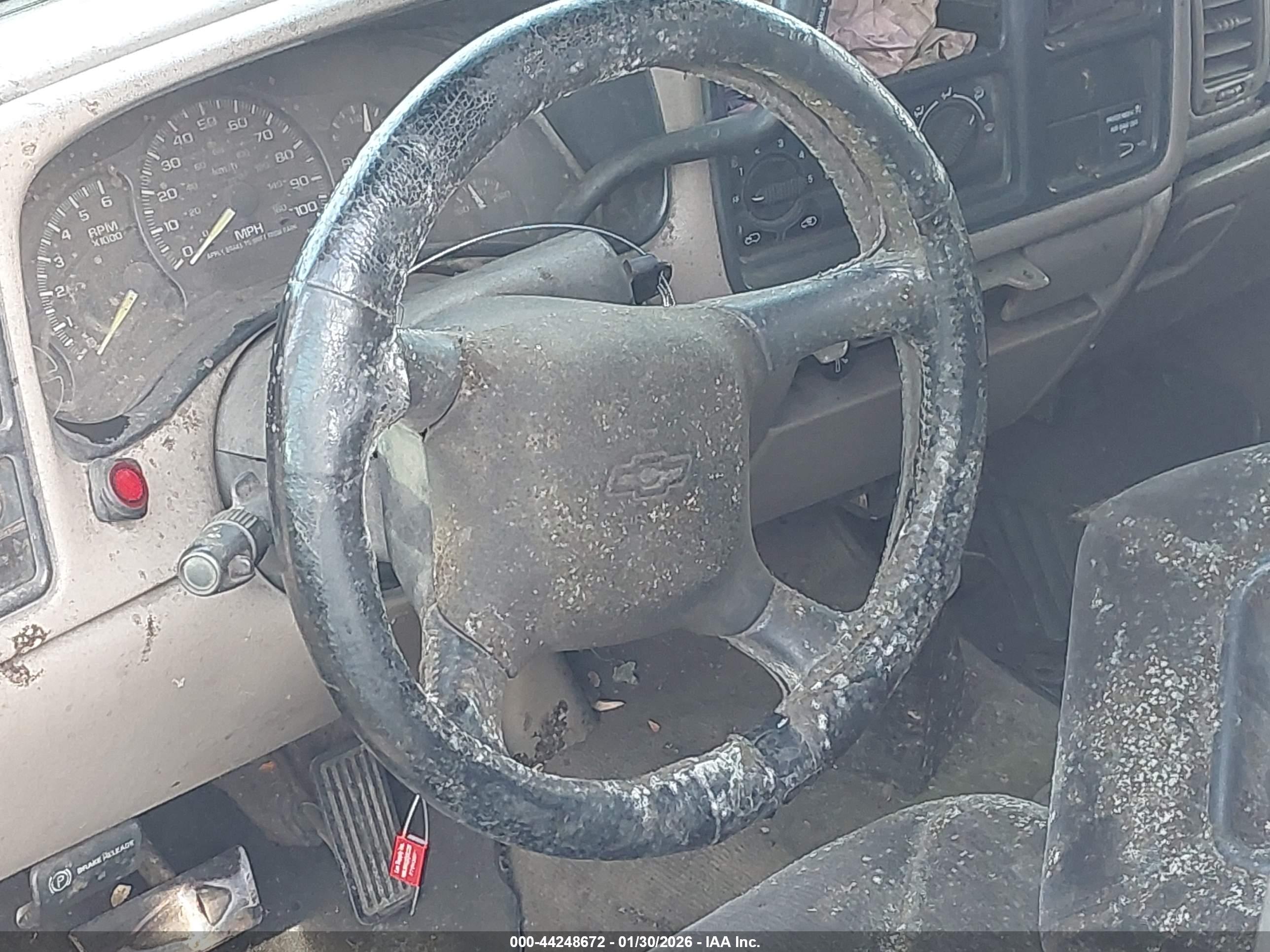 CHEVROLET SILVERADO image 11