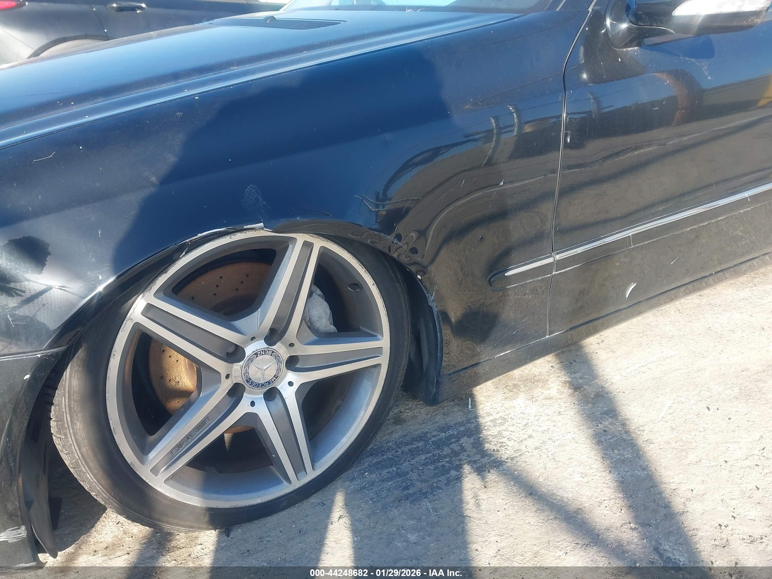 MERCEDES-BENZ E image 6