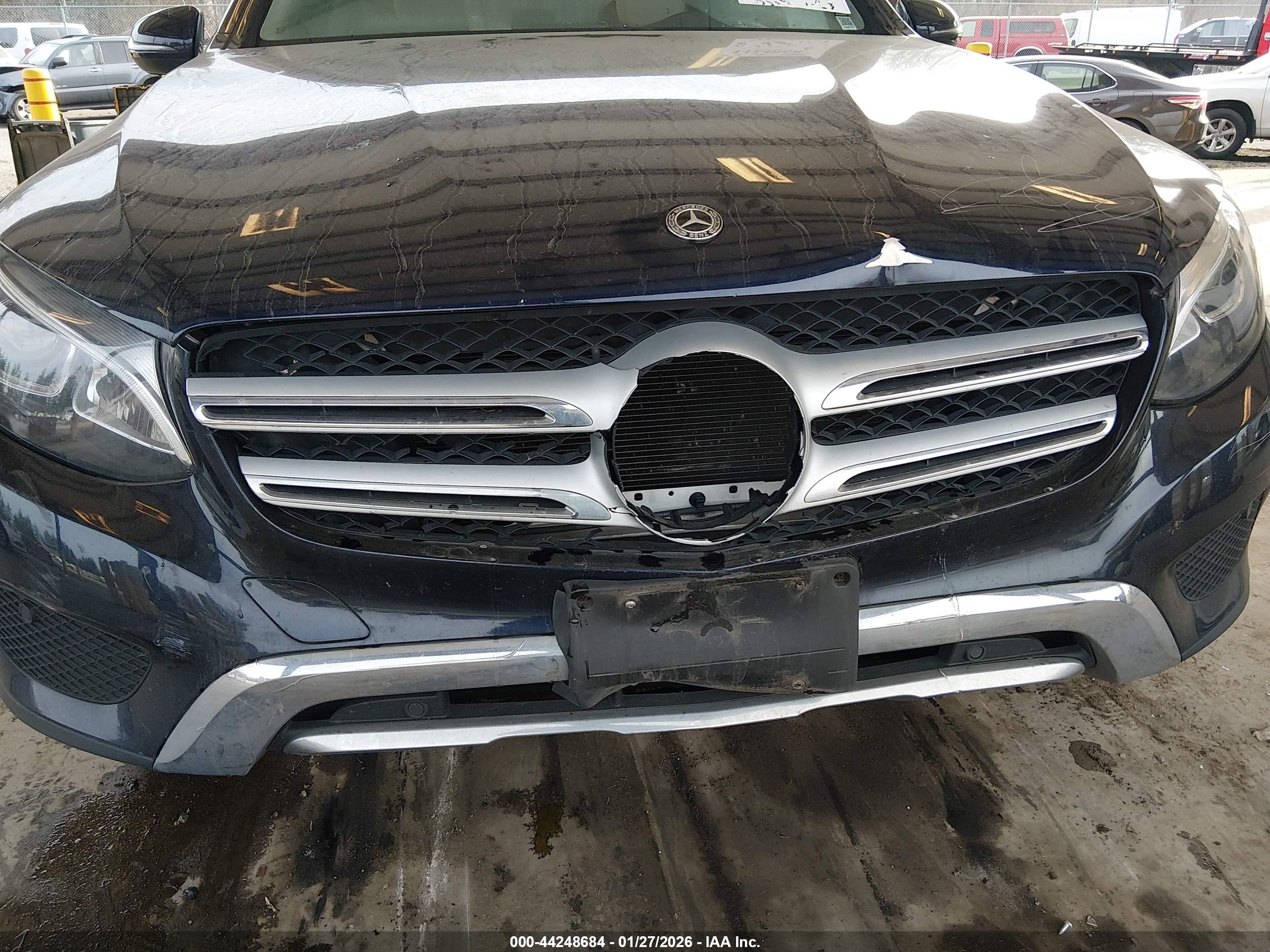 MERCEDES-BENZ GLC image 6