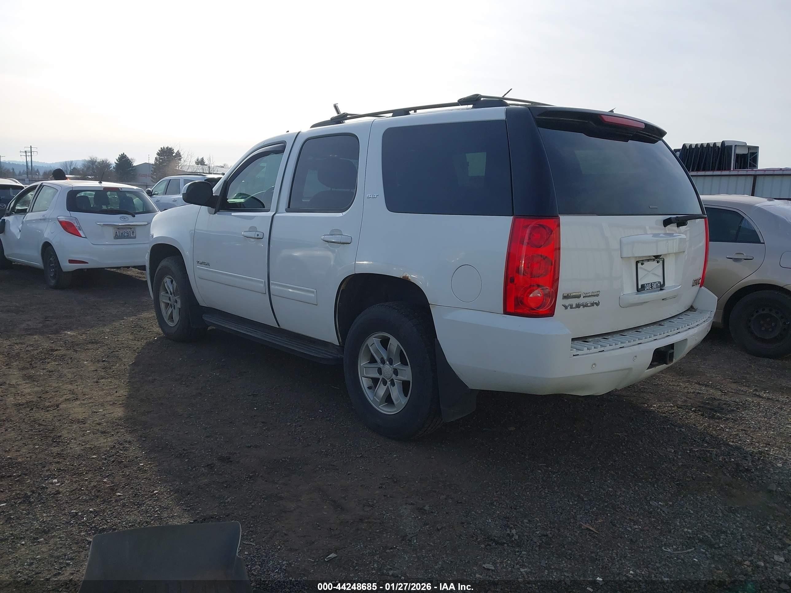 GMC YUKON image 3