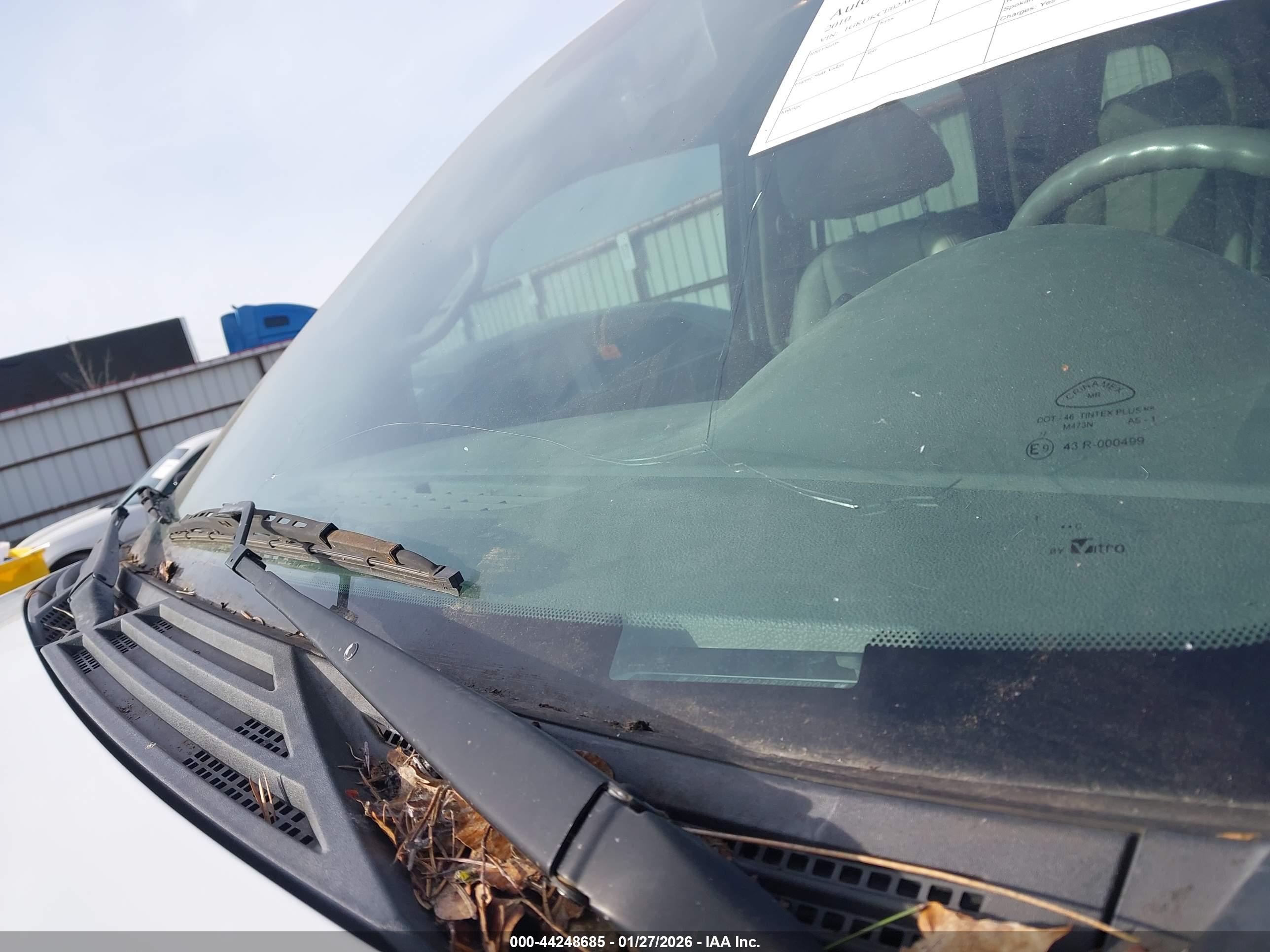 GMC YUKON image 6