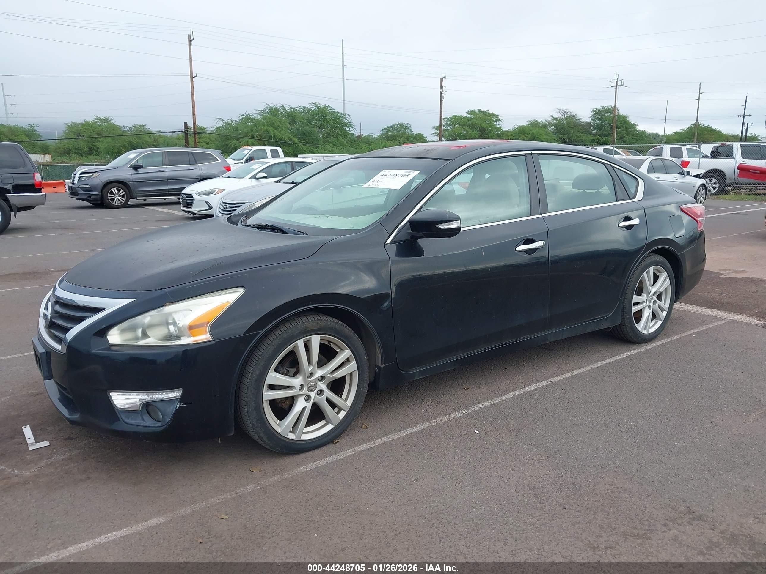 NISSAN ALTIMA image 2
