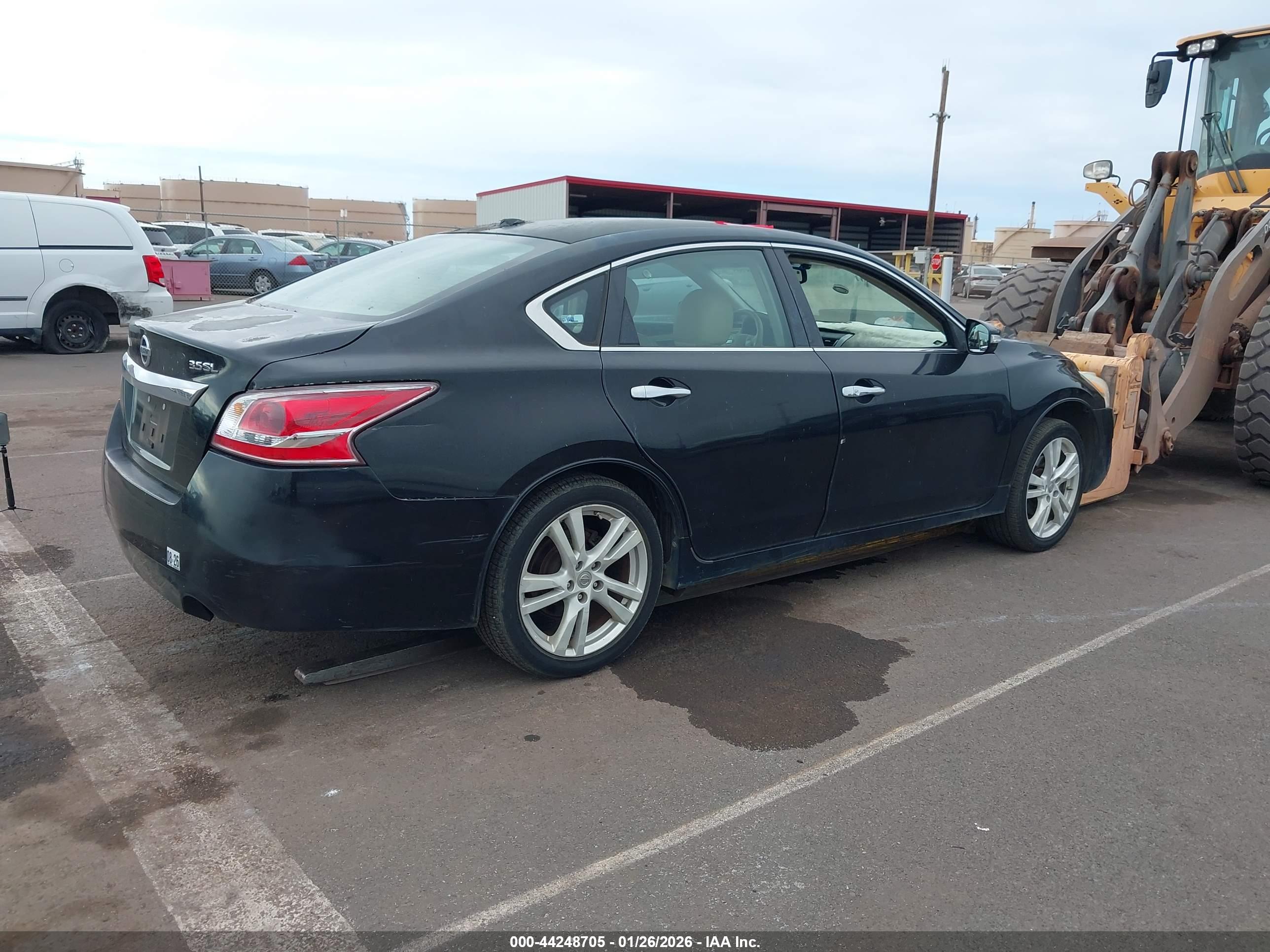 NISSAN ALTIMA image 4