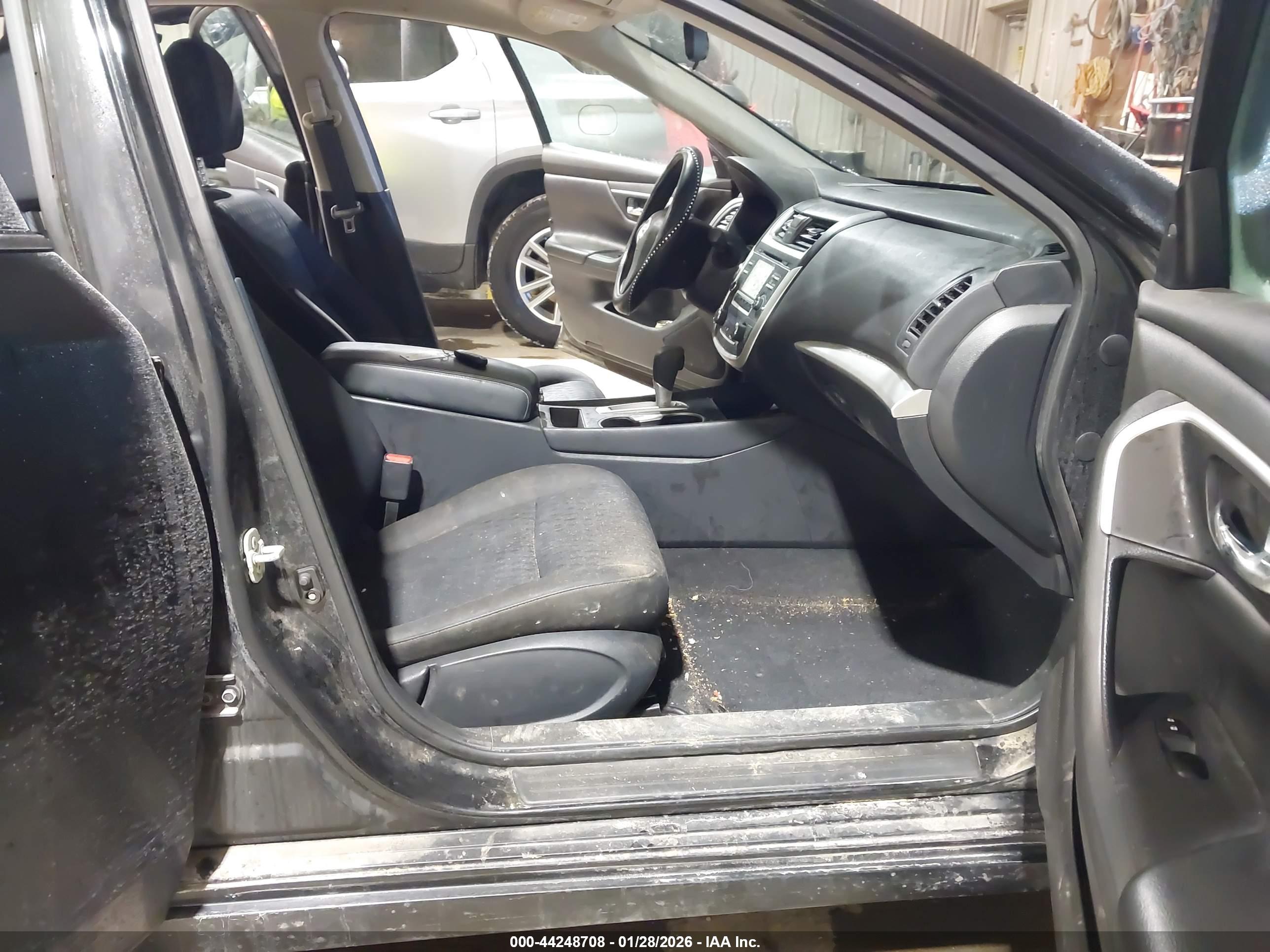 NISSAN ALTIMA image 5