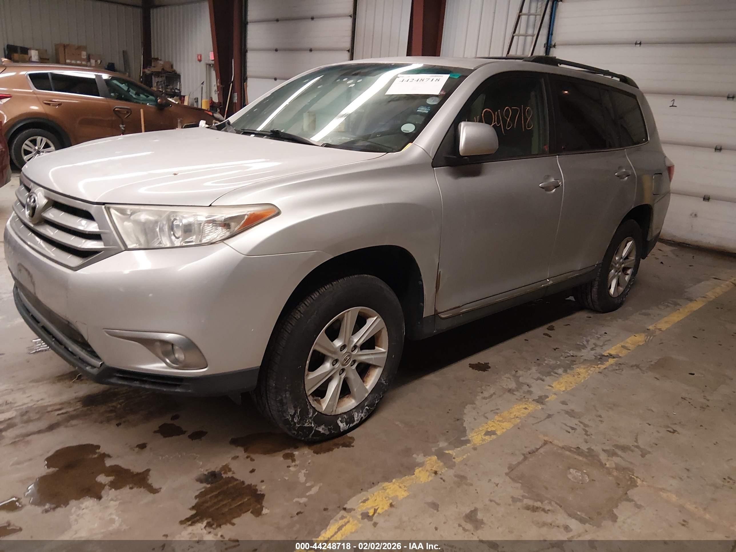 TOYOTA HIGHLANDER image 2