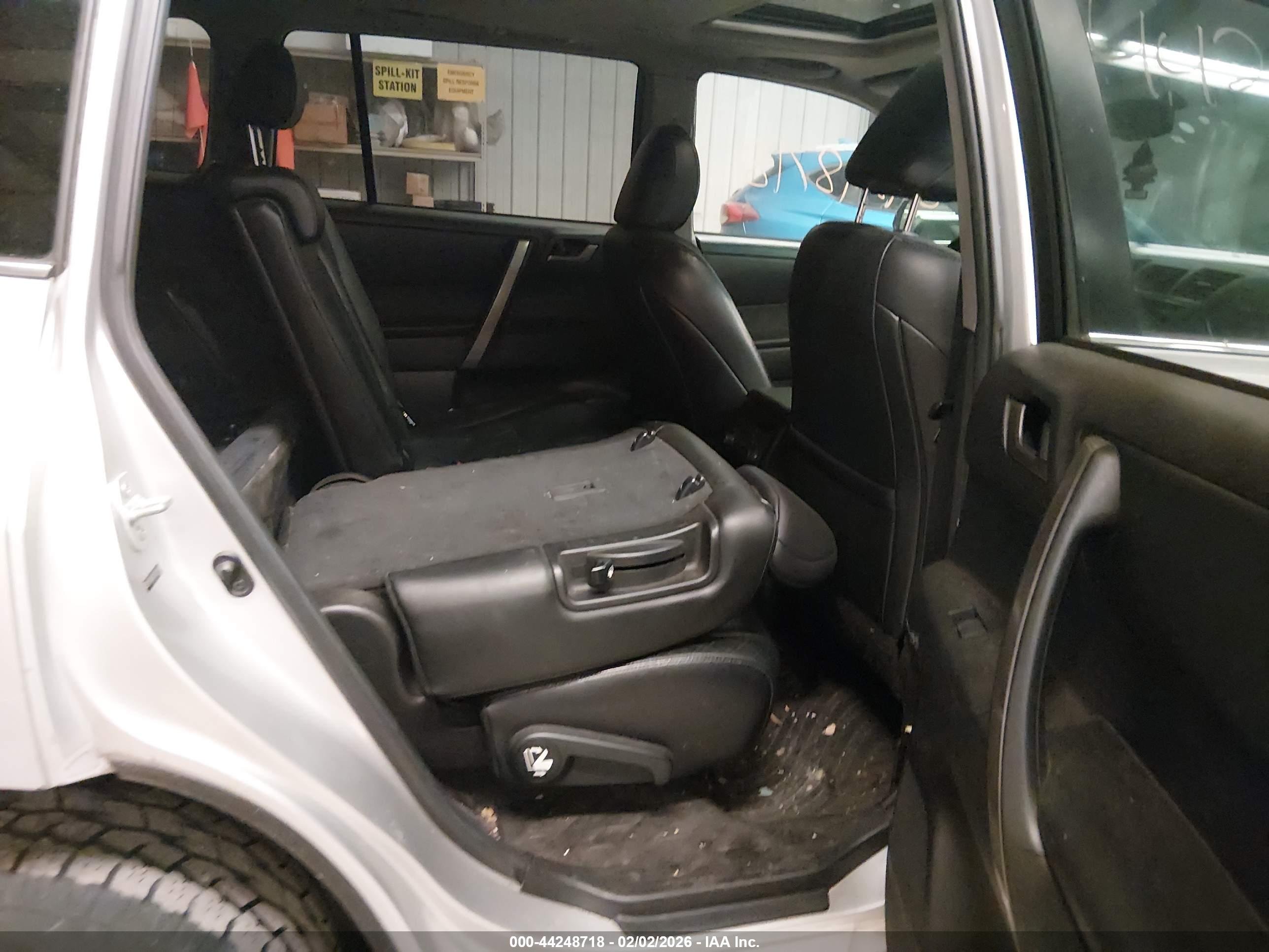 TOYOTA HIGHLANDER image 8