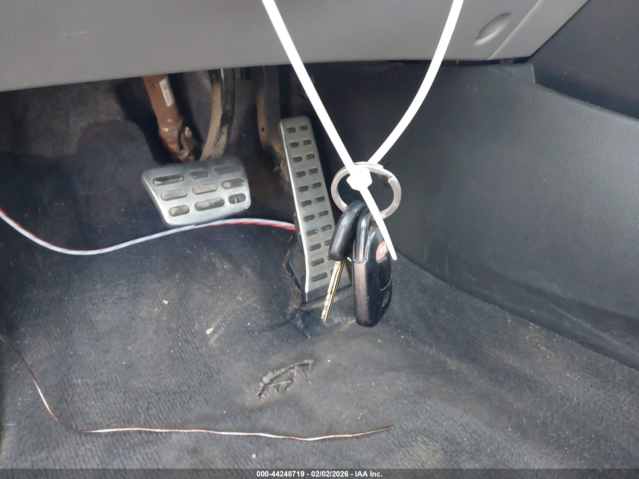 HYUNDAI ELANTRA image 11