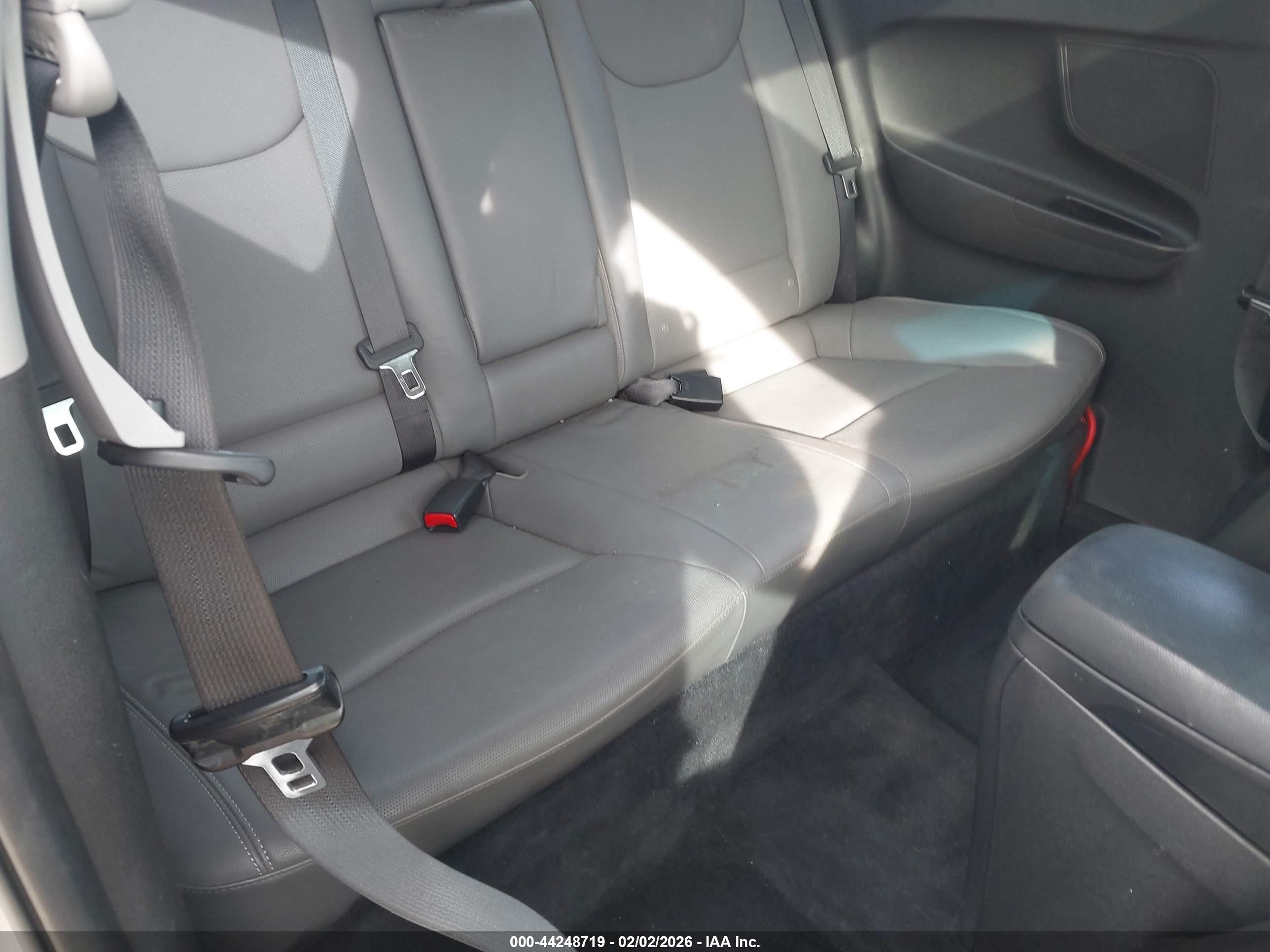 HYUNDAI ELANTRA image 8
