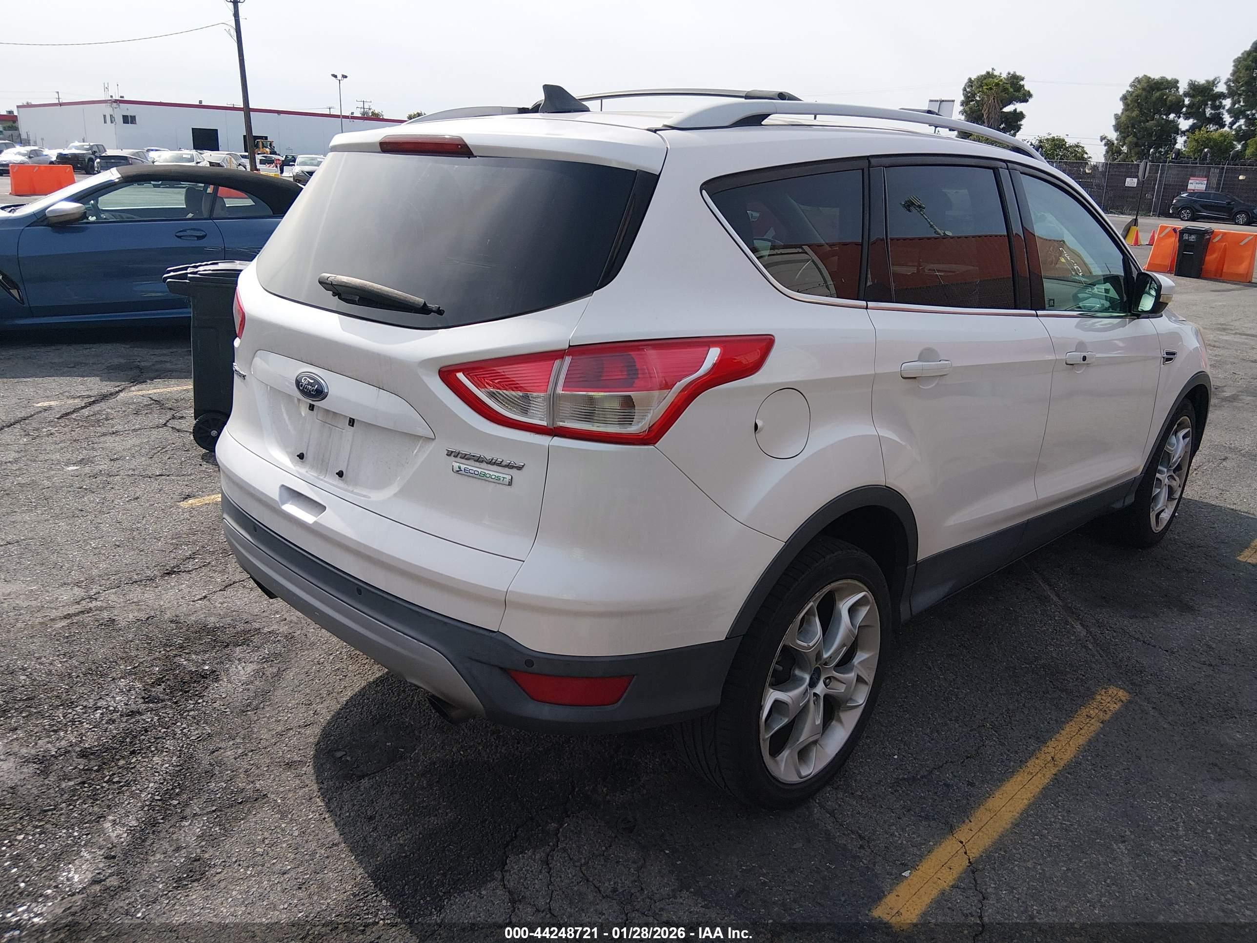 FORD ESCAPE image 4