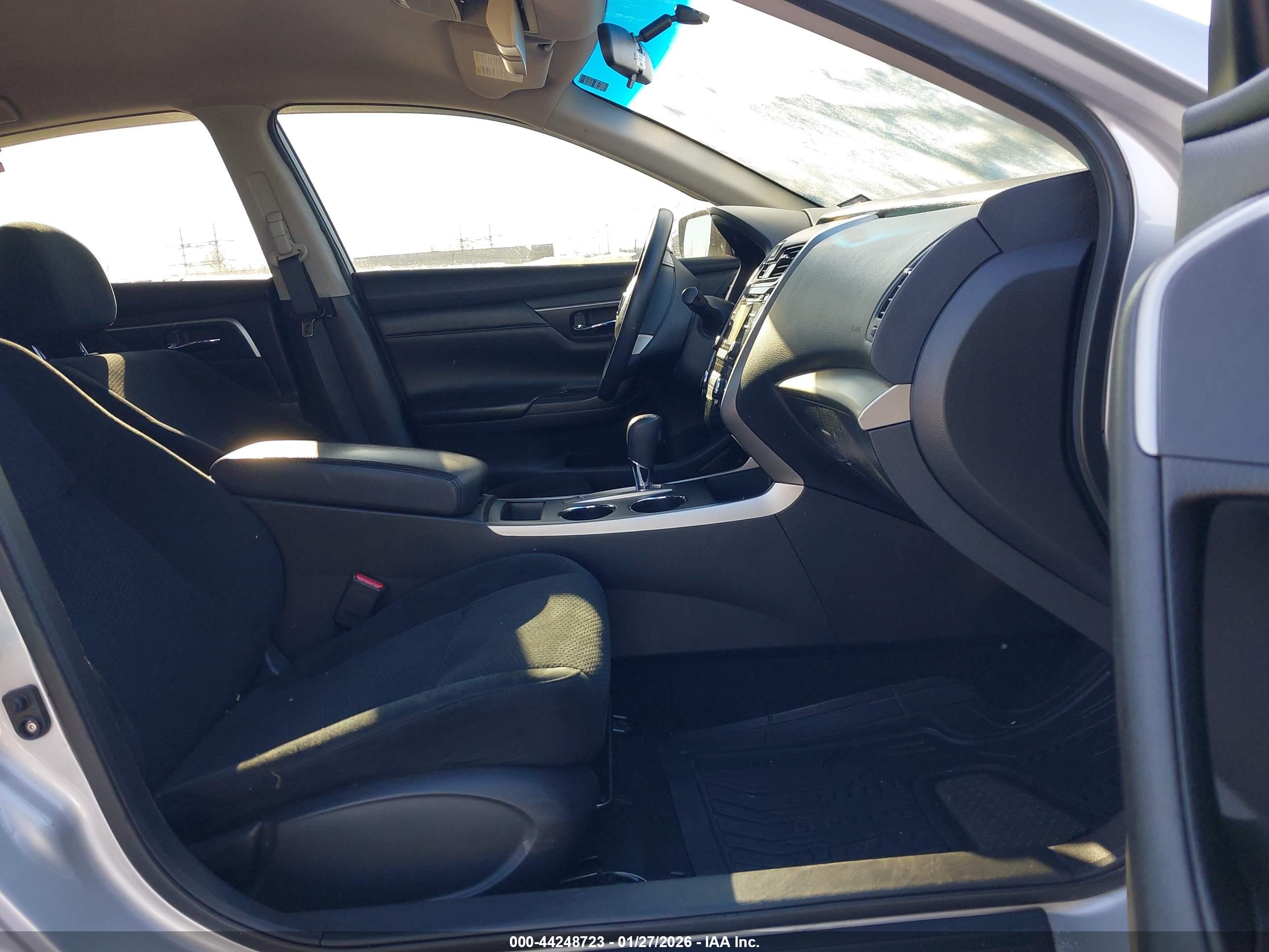 NISSAN ALTIMA image 5
