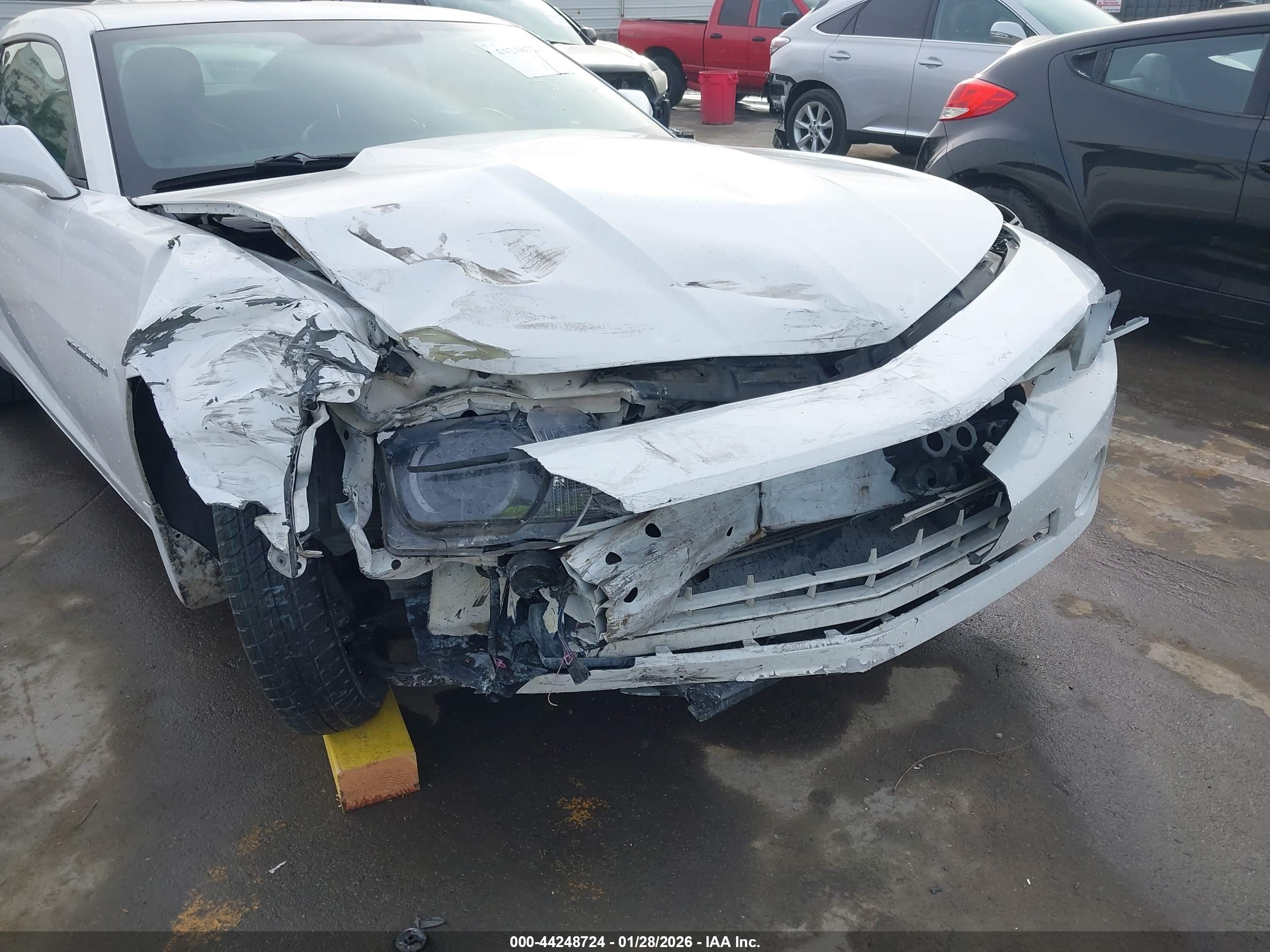 CHEVROLET CAMARO image 6
