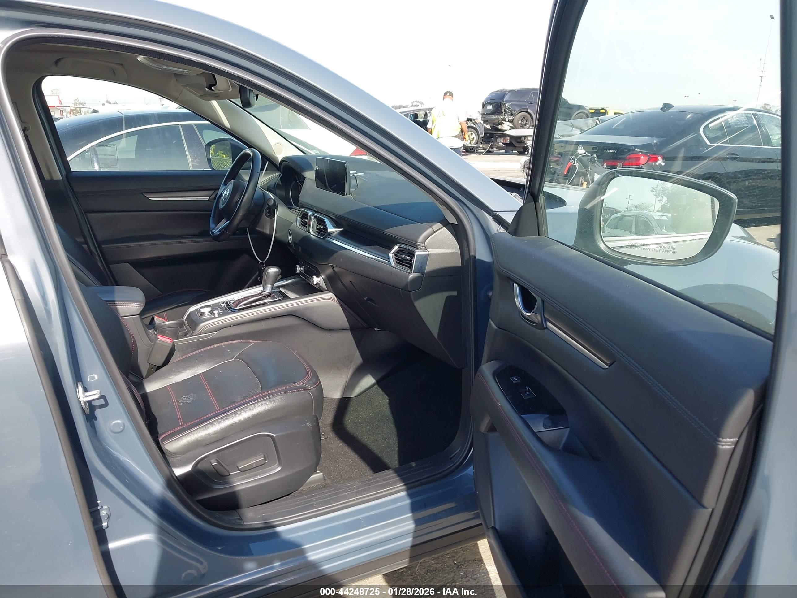 MAZDA CX-5 image 5