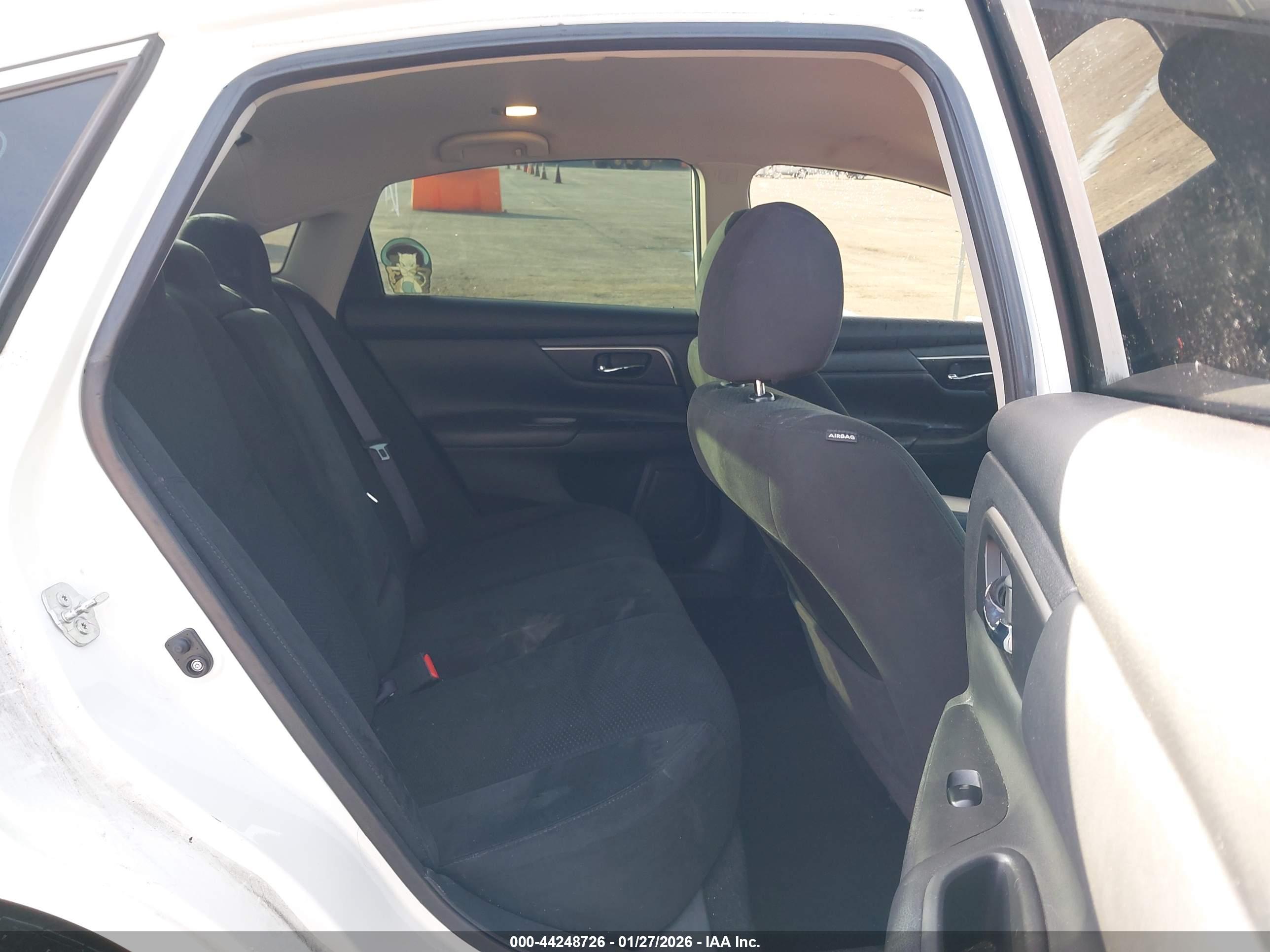 NISSAN ALTIMA image 8
