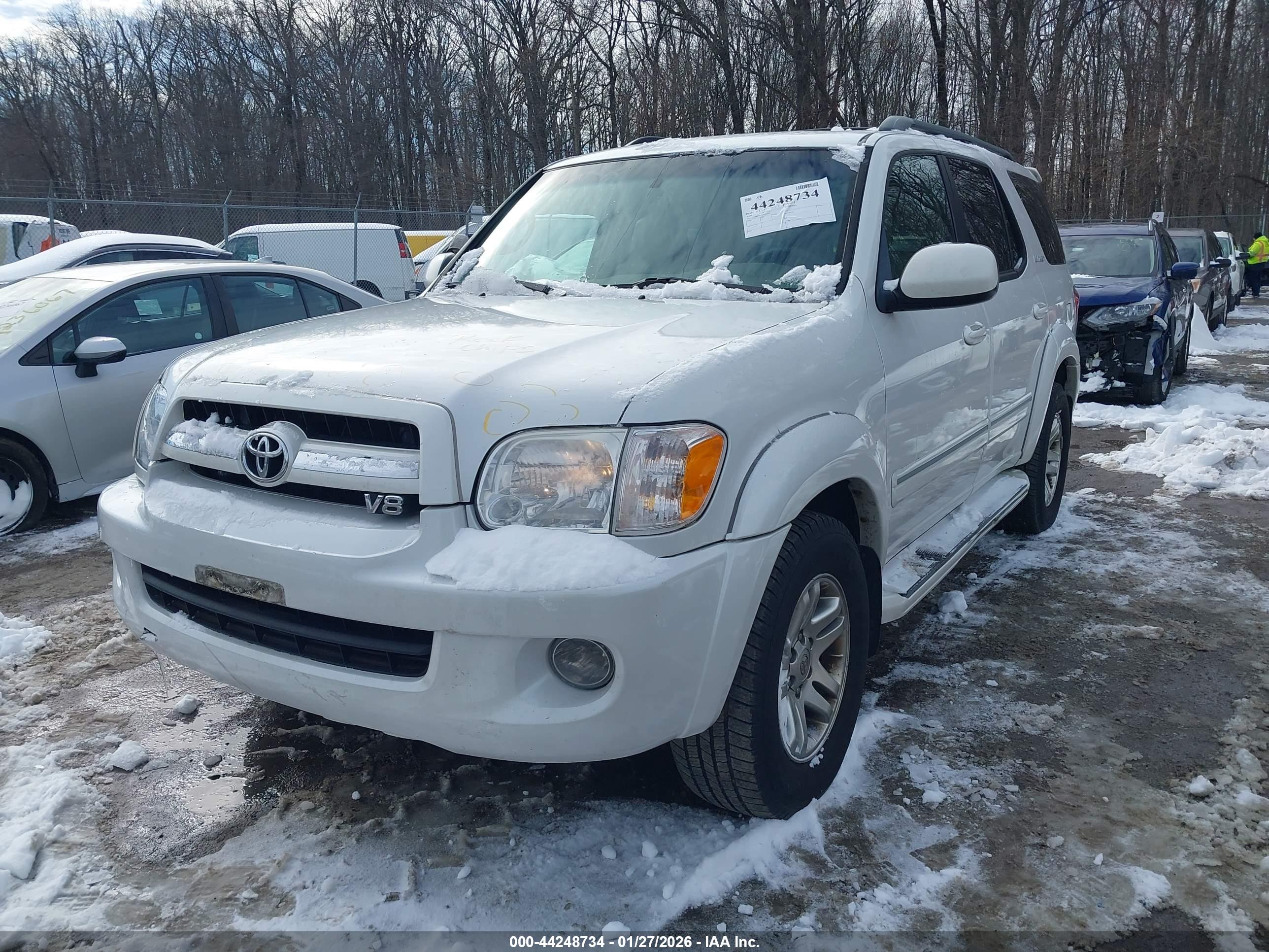 TOYOTA SEQUOIA image 2