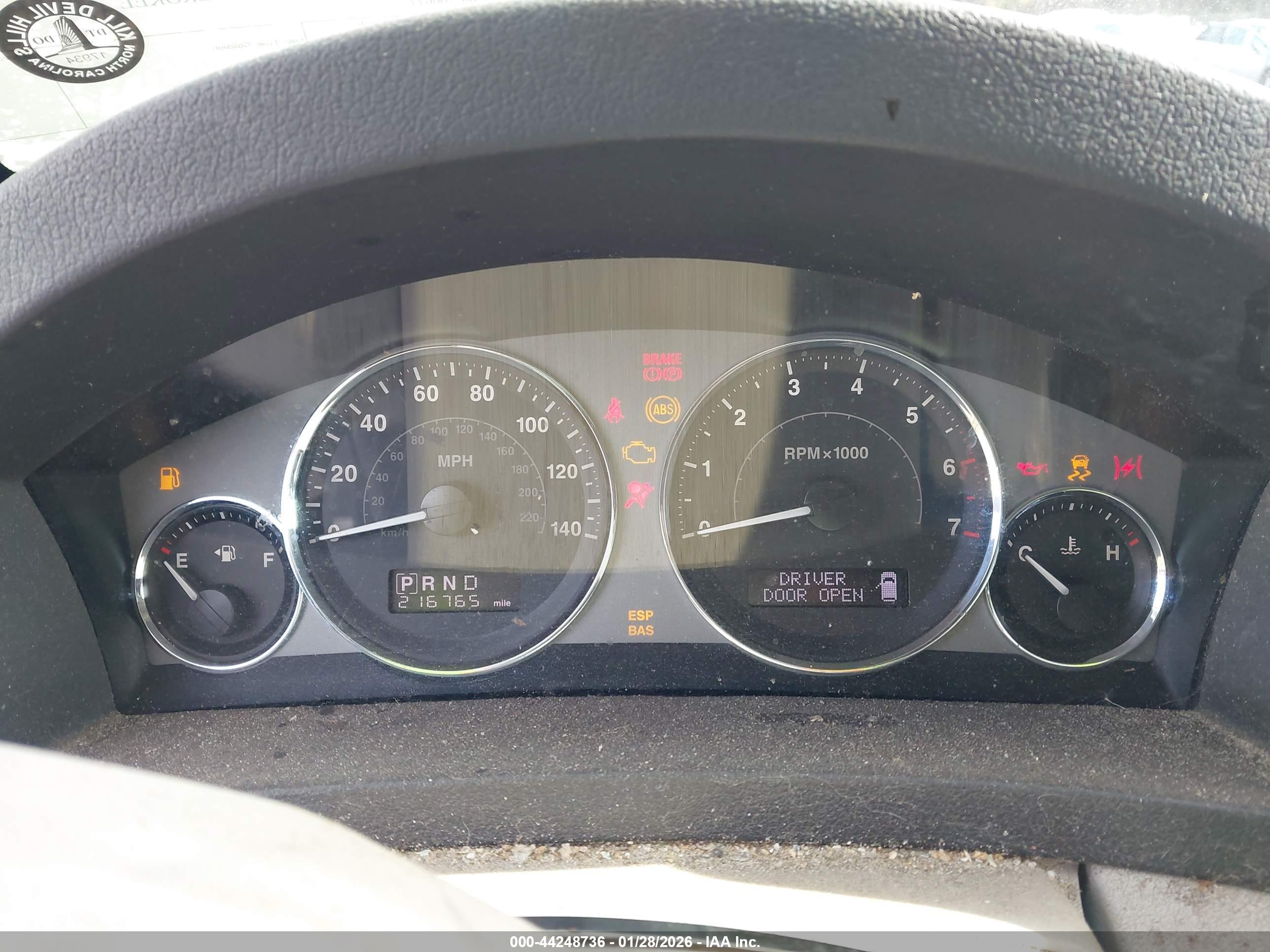 JEEP GRAND image 7