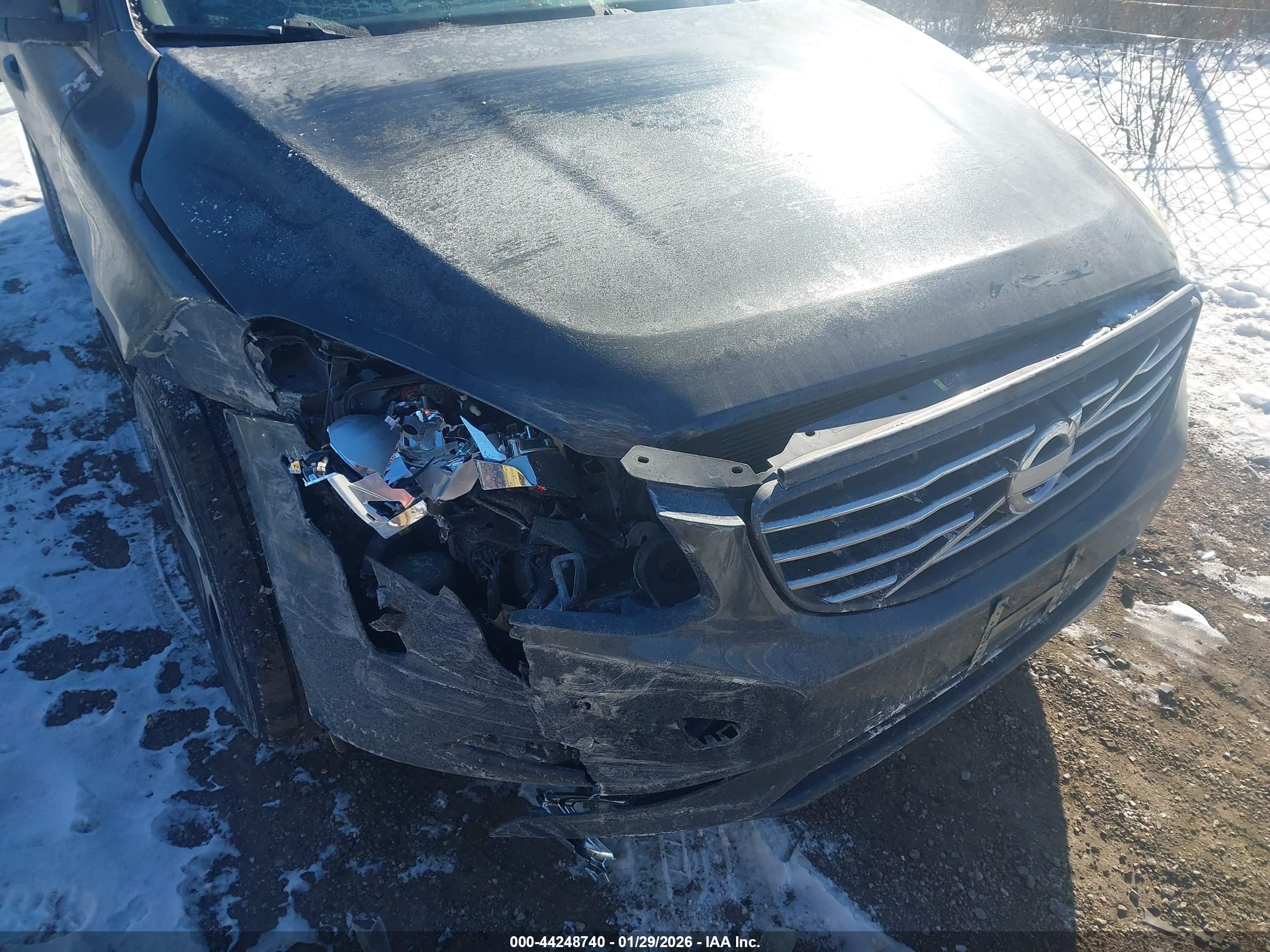 VOLVO XC60 image 6