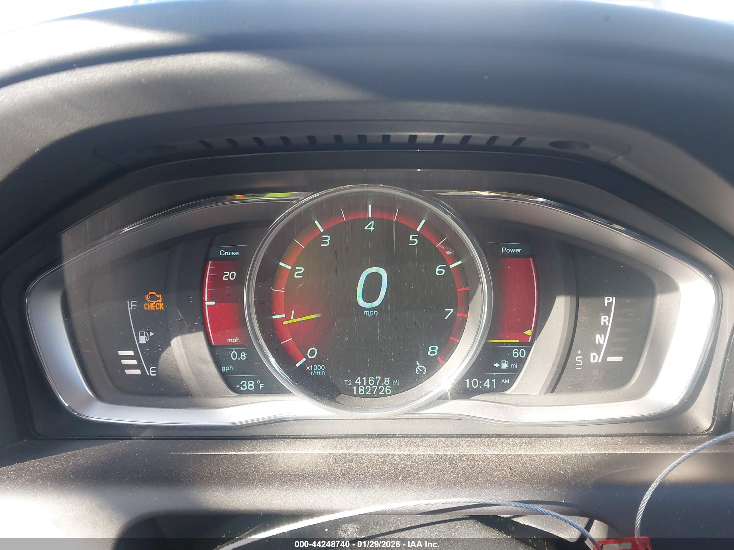 VOLVO XC60 image 7