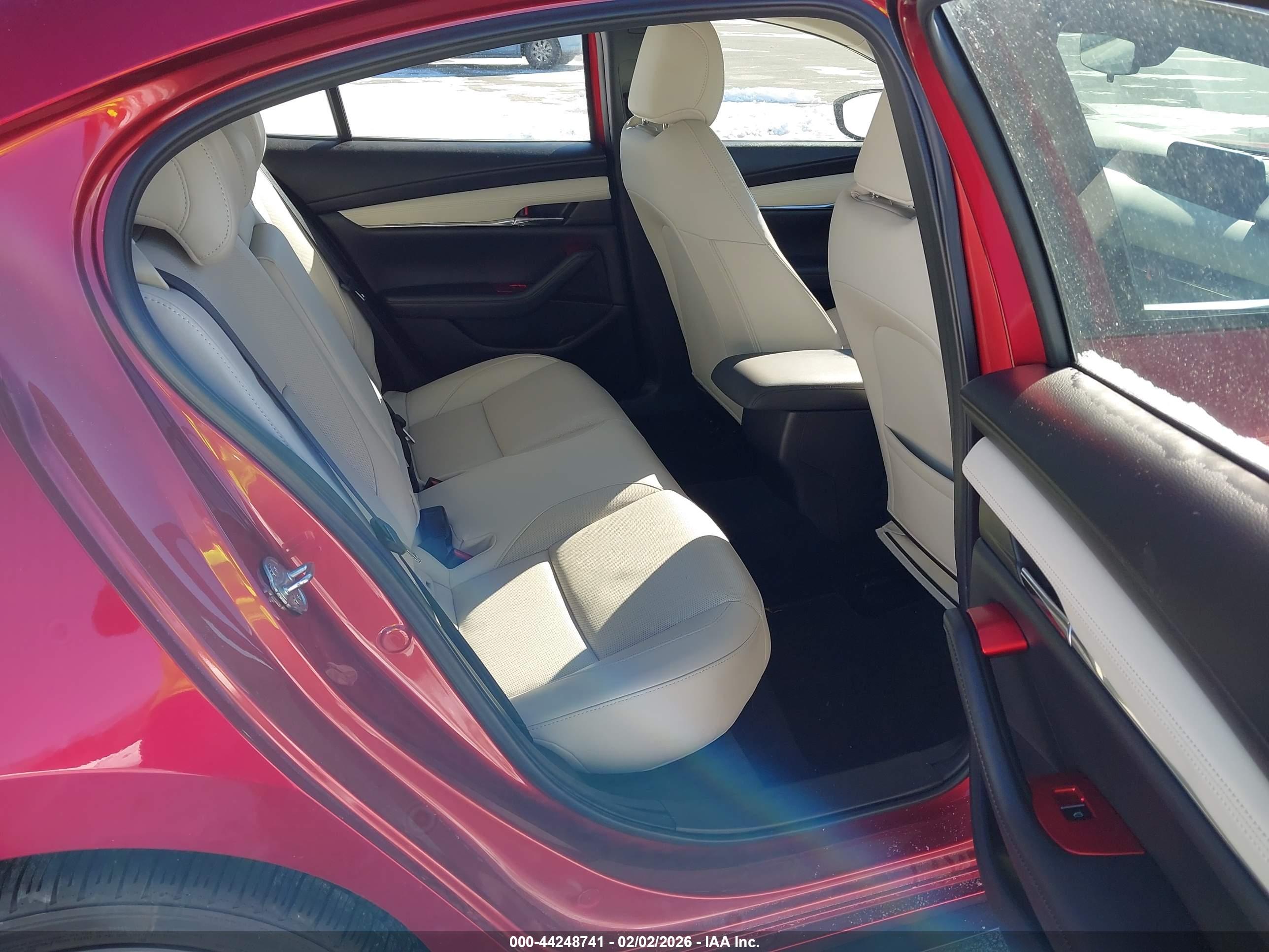 MAZDA MAZDA3 image 8