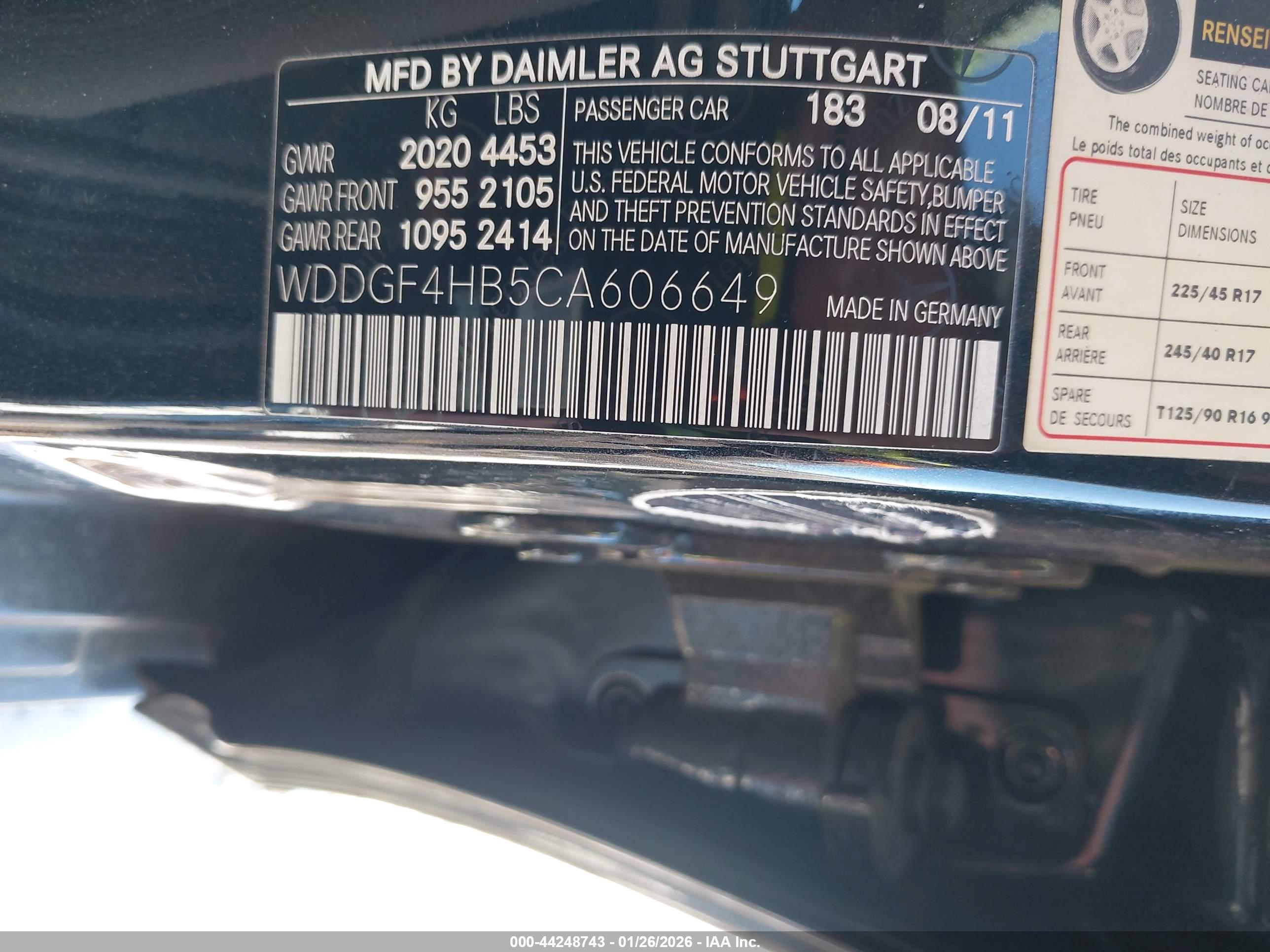 MERCEDES-BENZ C image 9