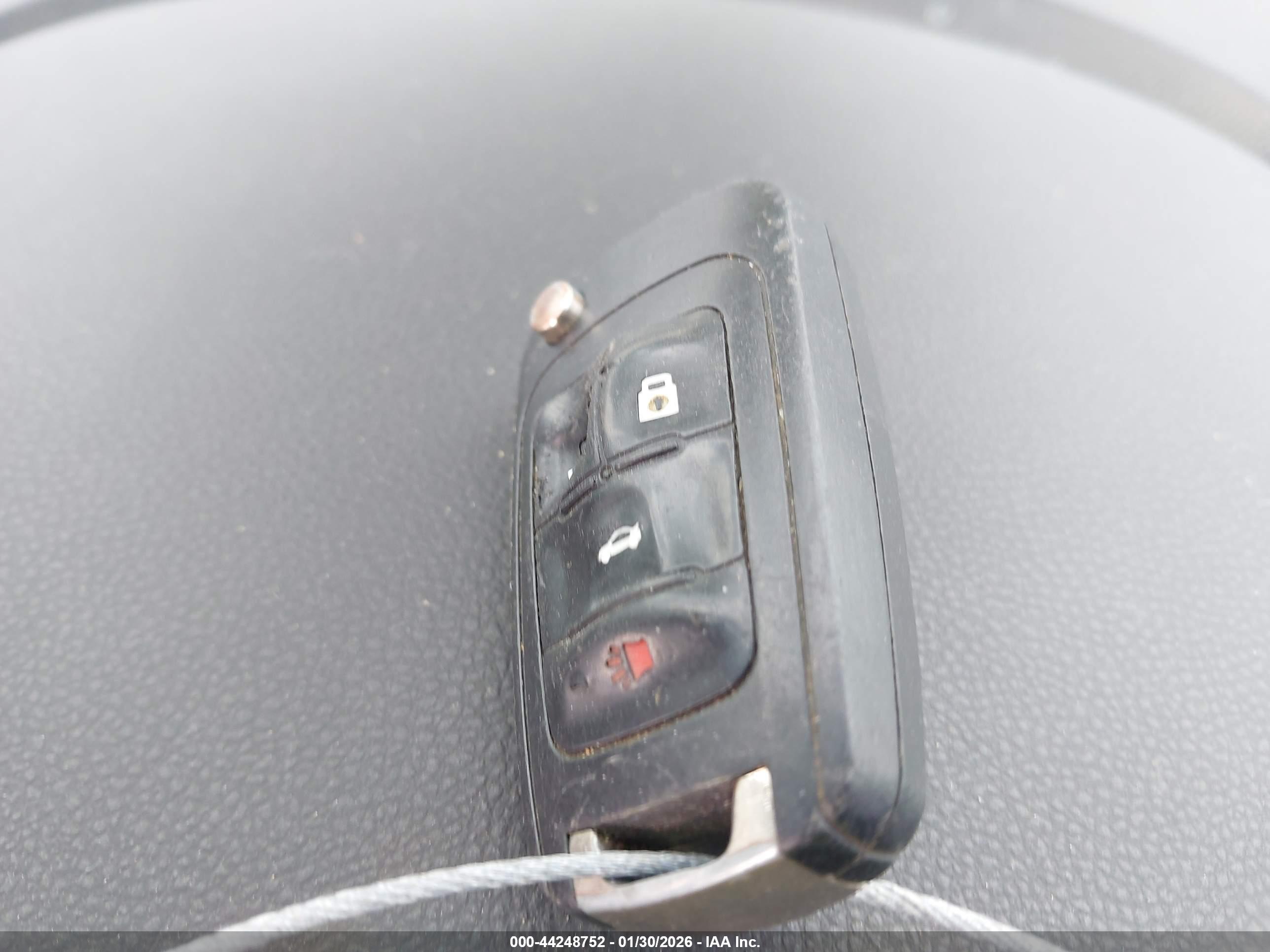CHEVROLET EQUINOX image 11