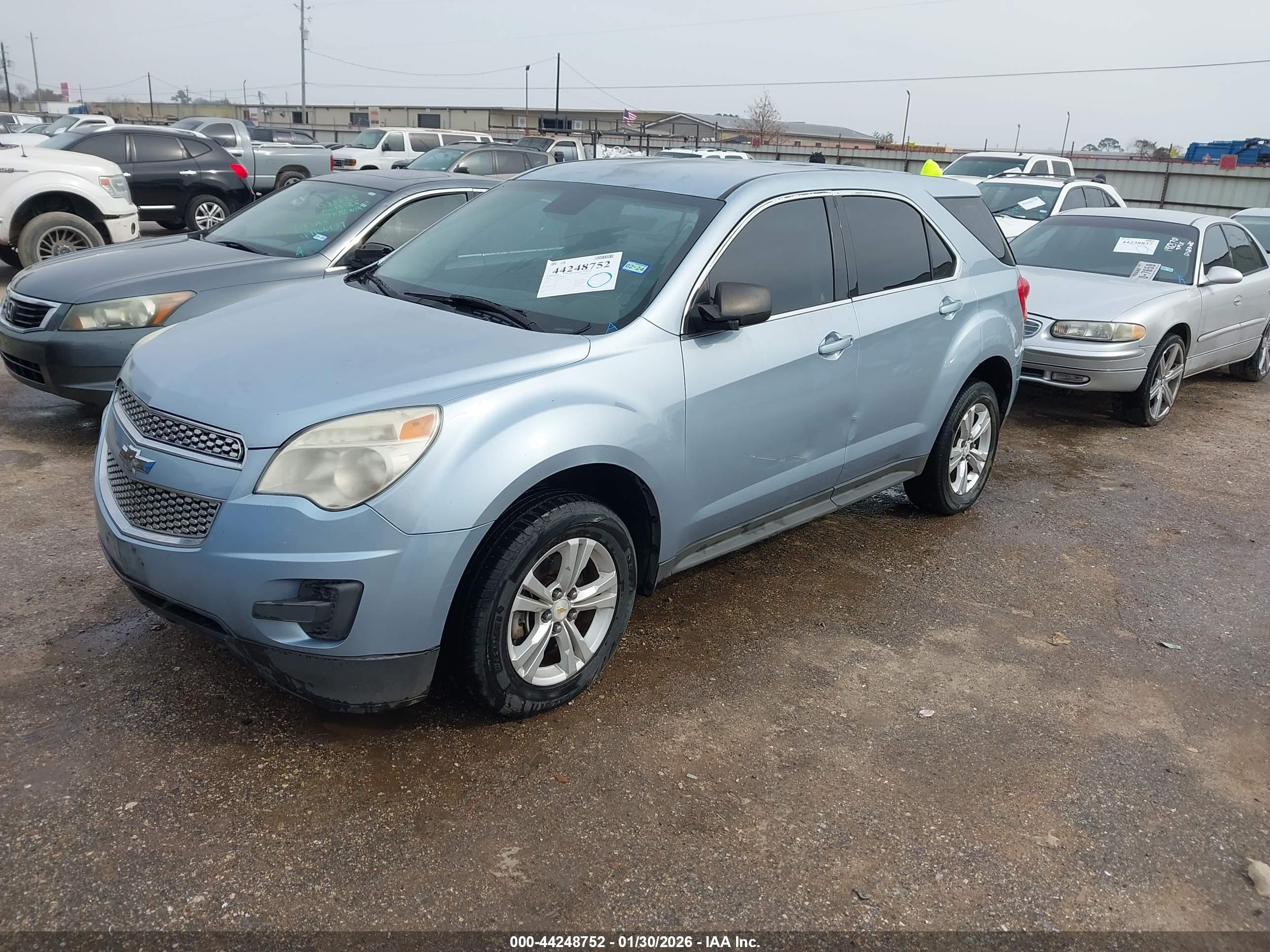 CHEVROLET EQUINOX image 2
