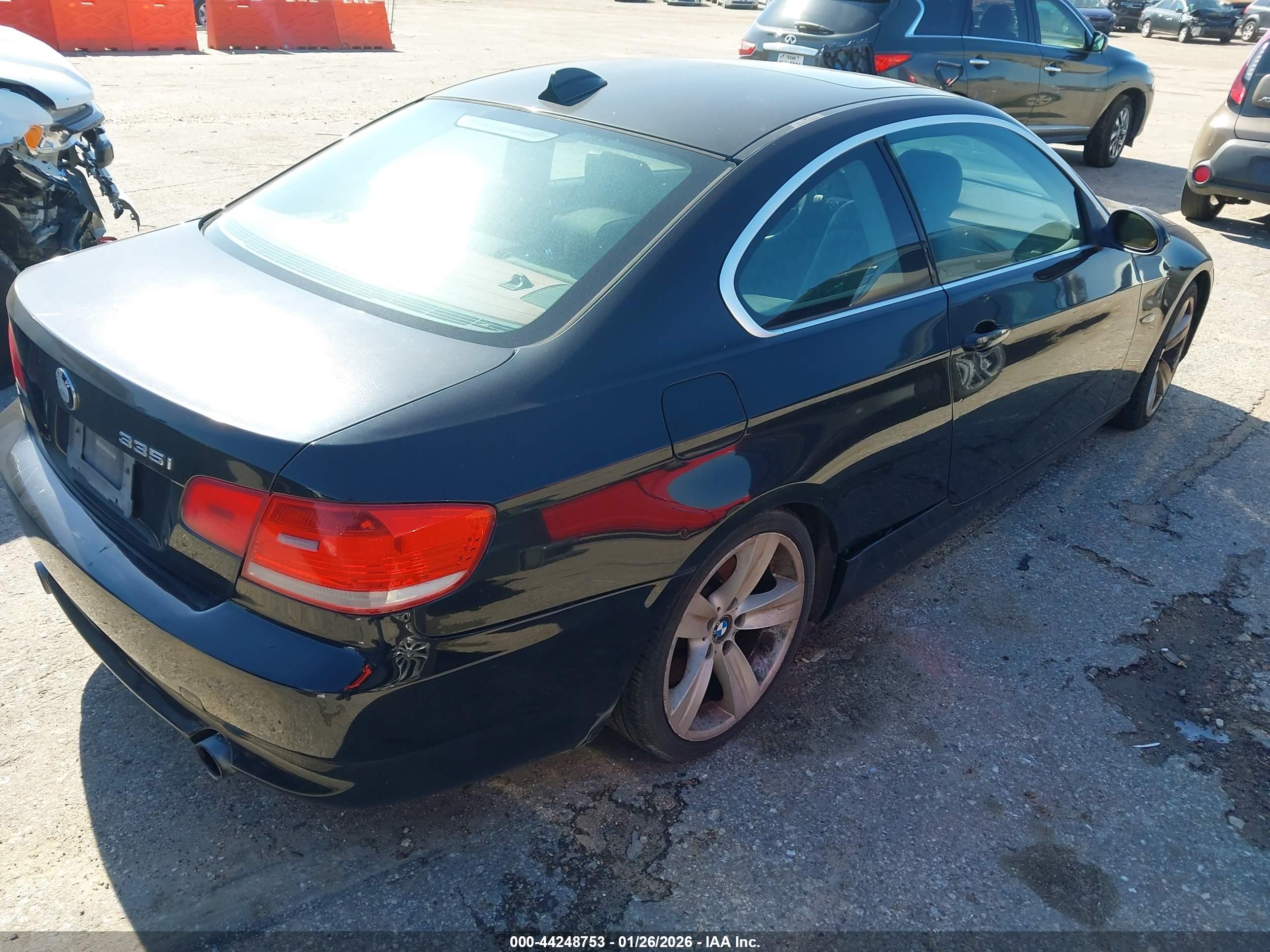 BMW 335I image 4