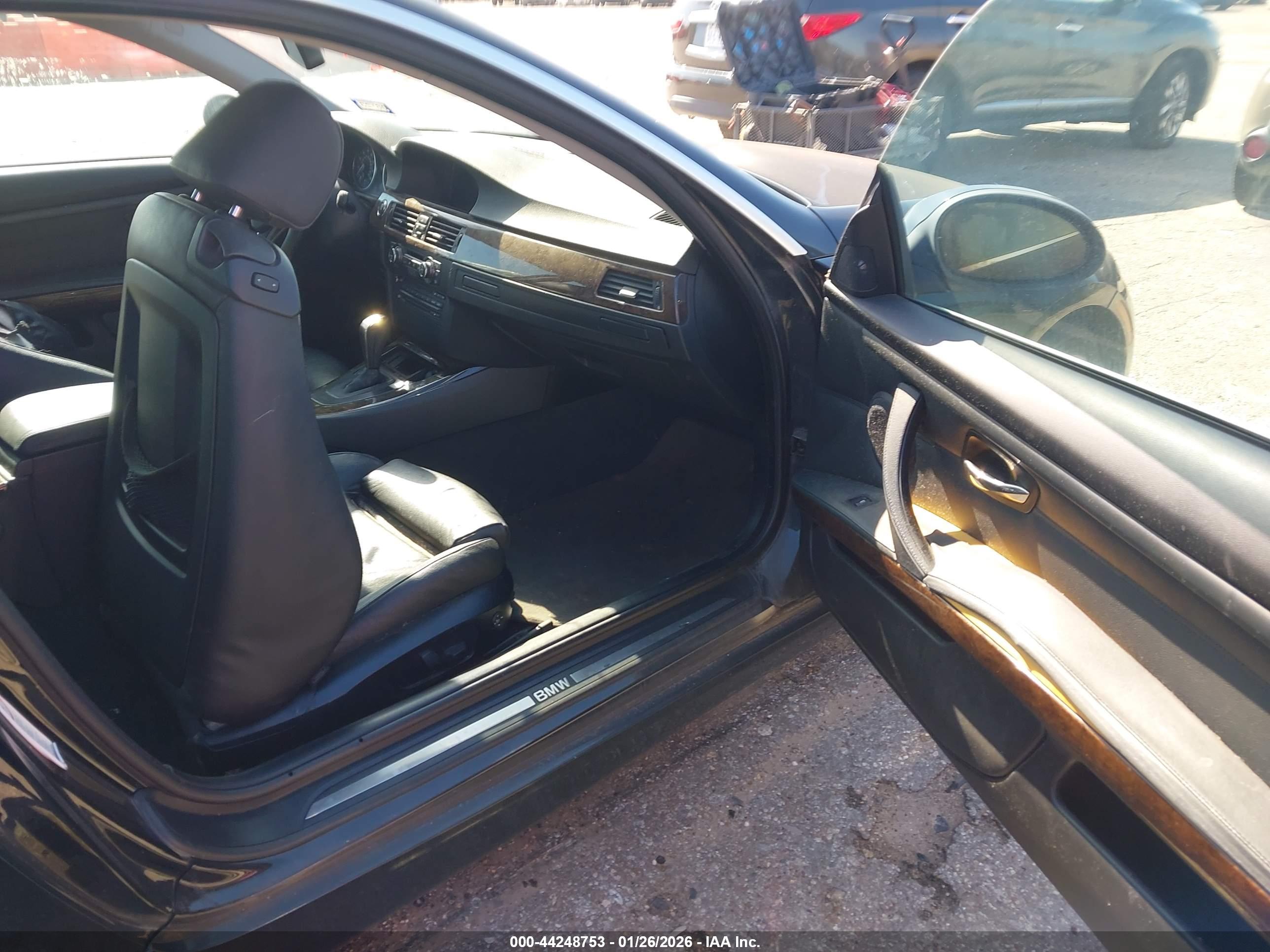 BMW 335I image 5
