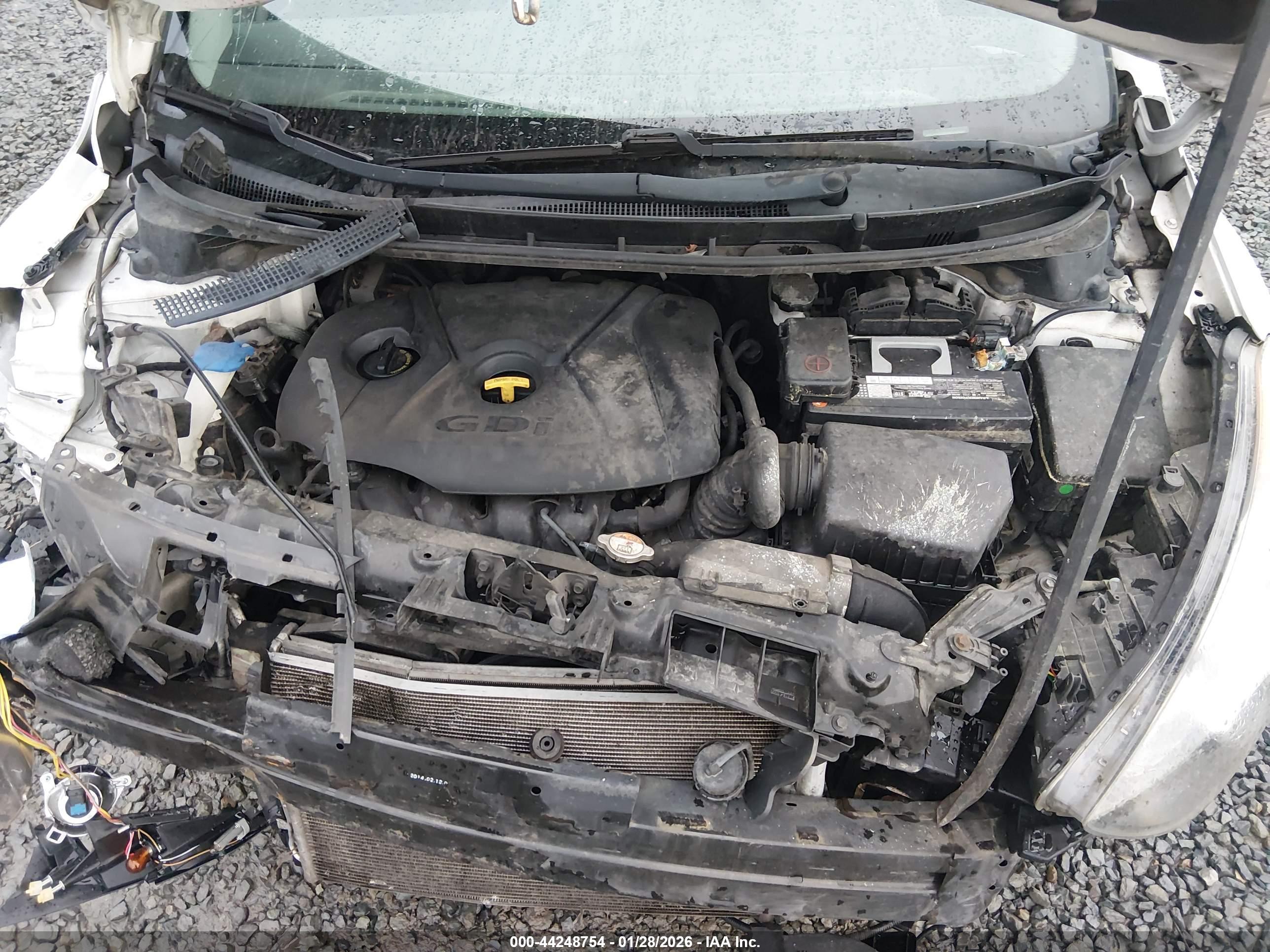HYUNDAI ELANTRA image 10