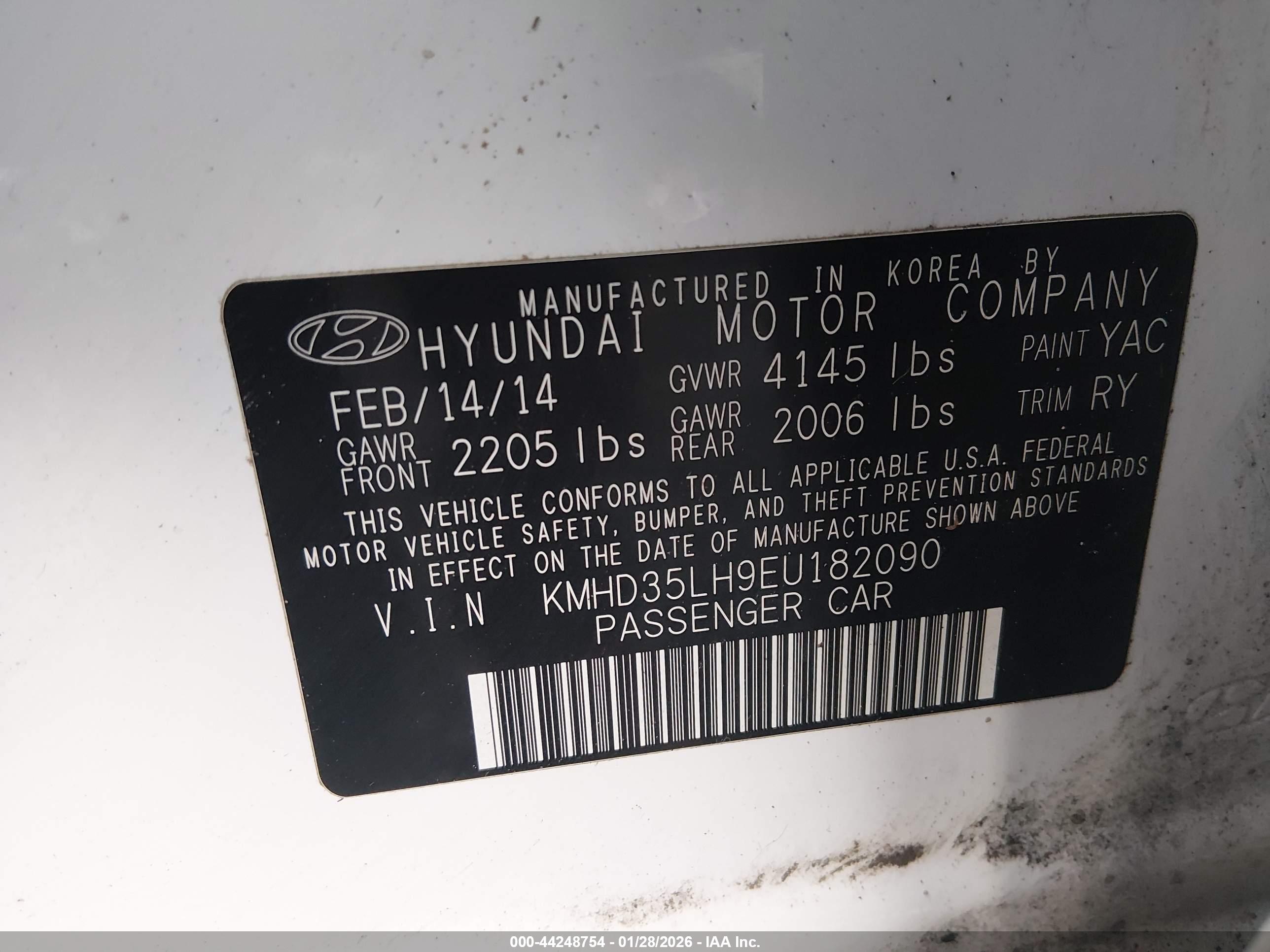 HYUNDAI ELANTRA image 9