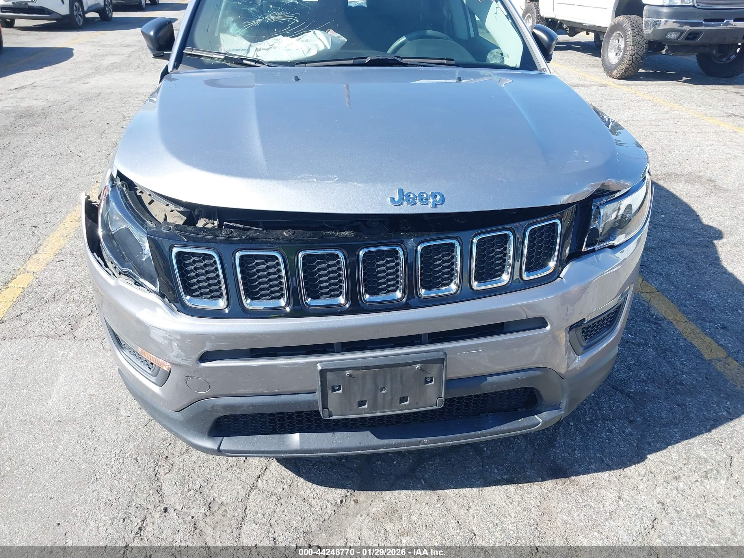 JEEP COMPASS image 6